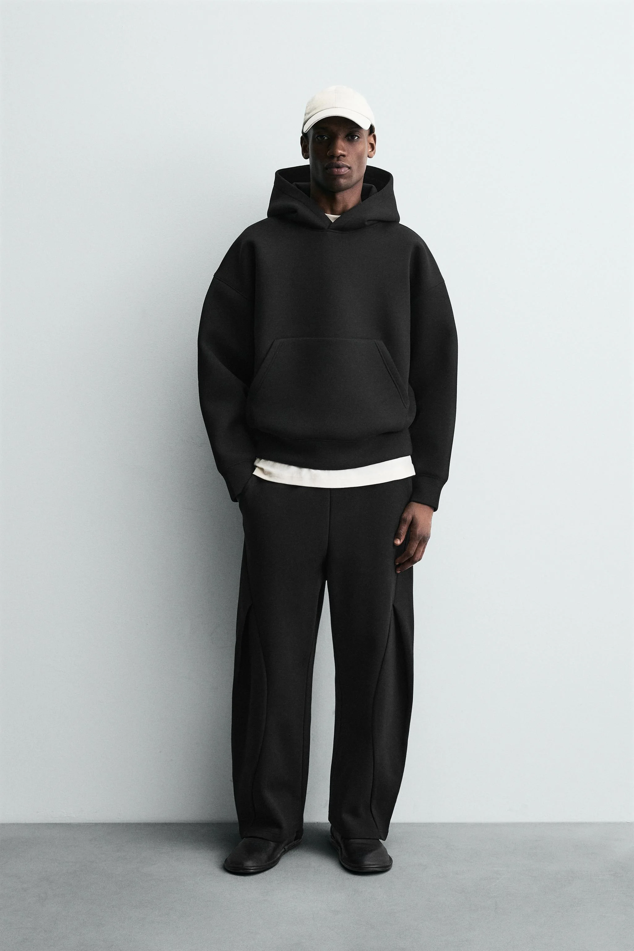 سویشرت با افکت نئوپرن و نوشته برجسته