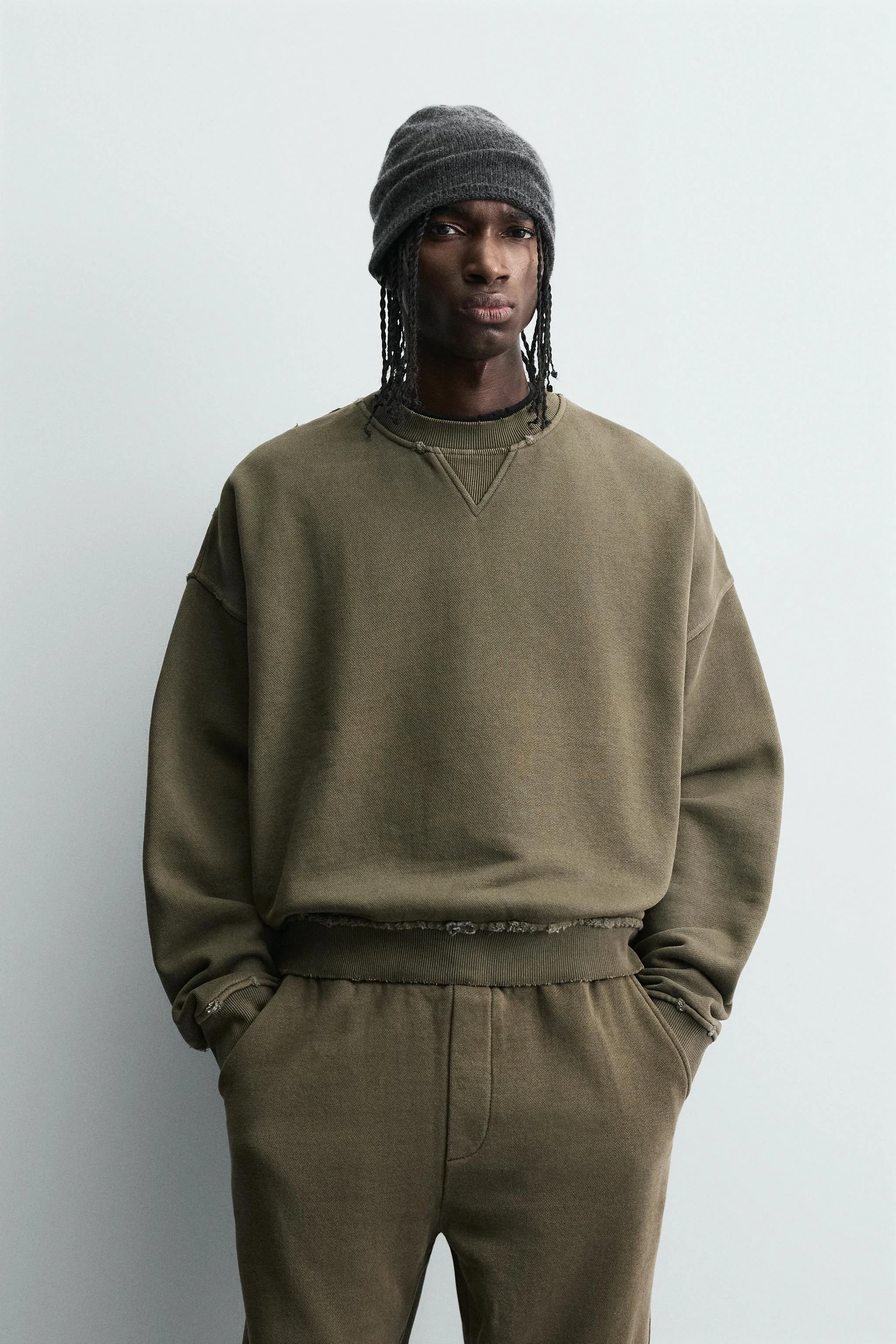 سویشرت یقه گرد محو