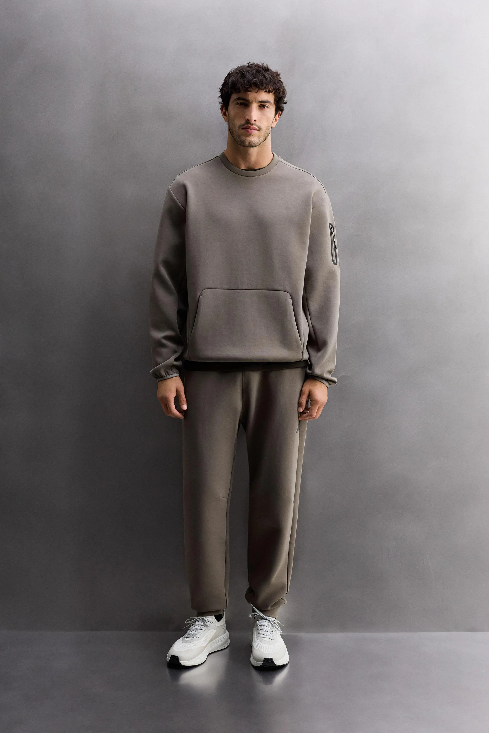 سویشرت یقه گرد فنی