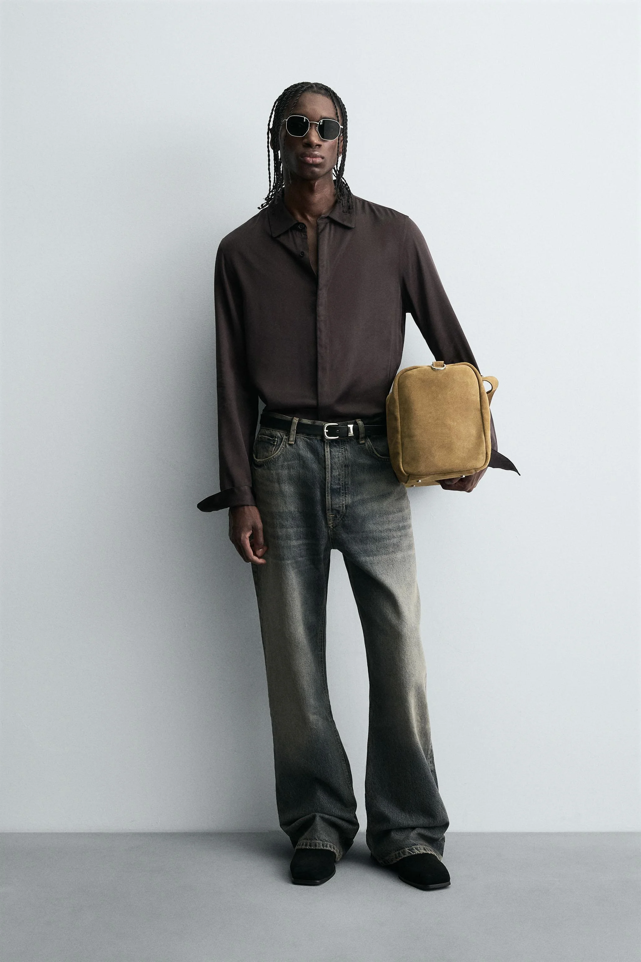 شومیز ساتن با تزیینات متضاد