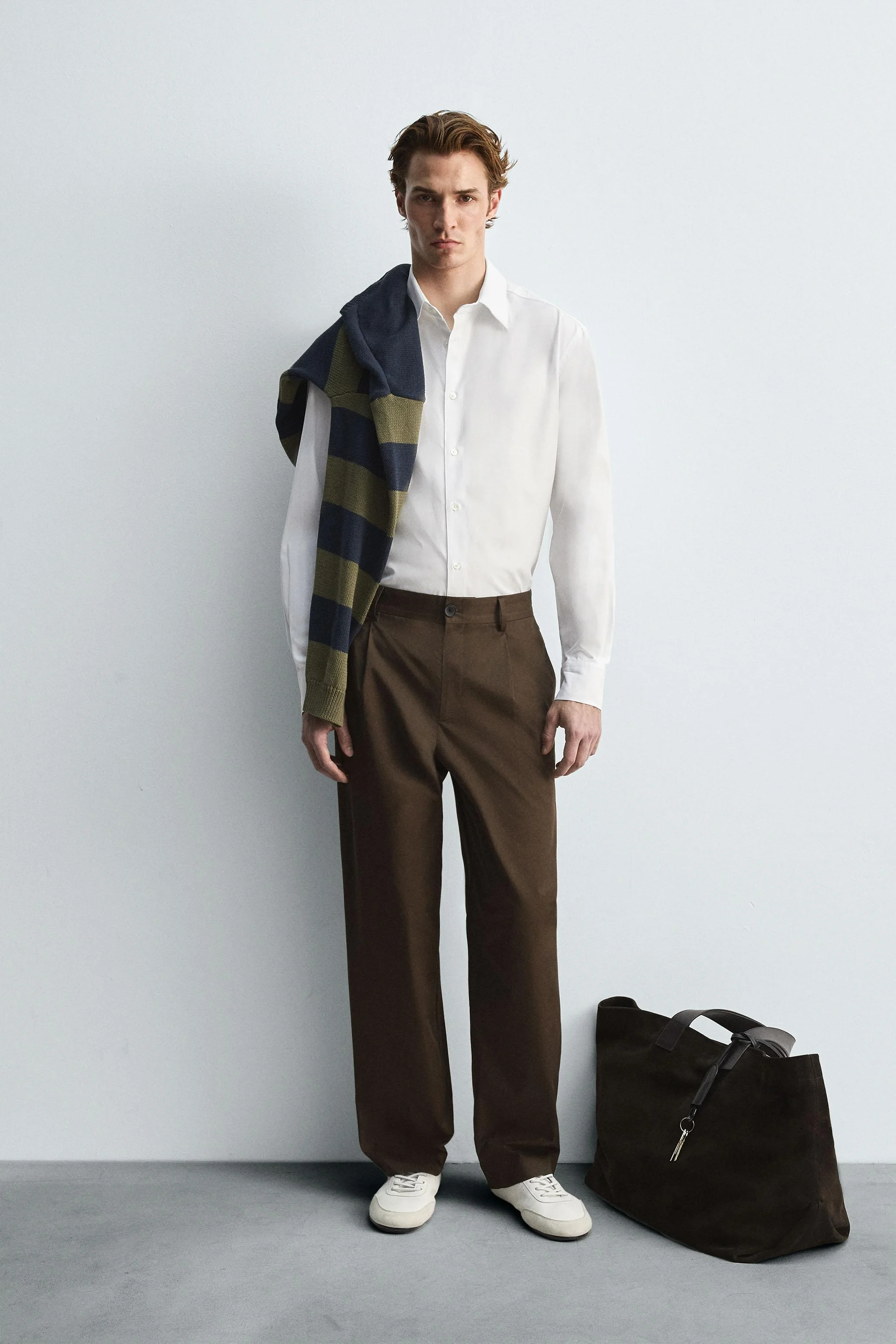 پیراهن آستین بلند با تن خور معمولی پیراهن آستین بلند با تن خور معمولی