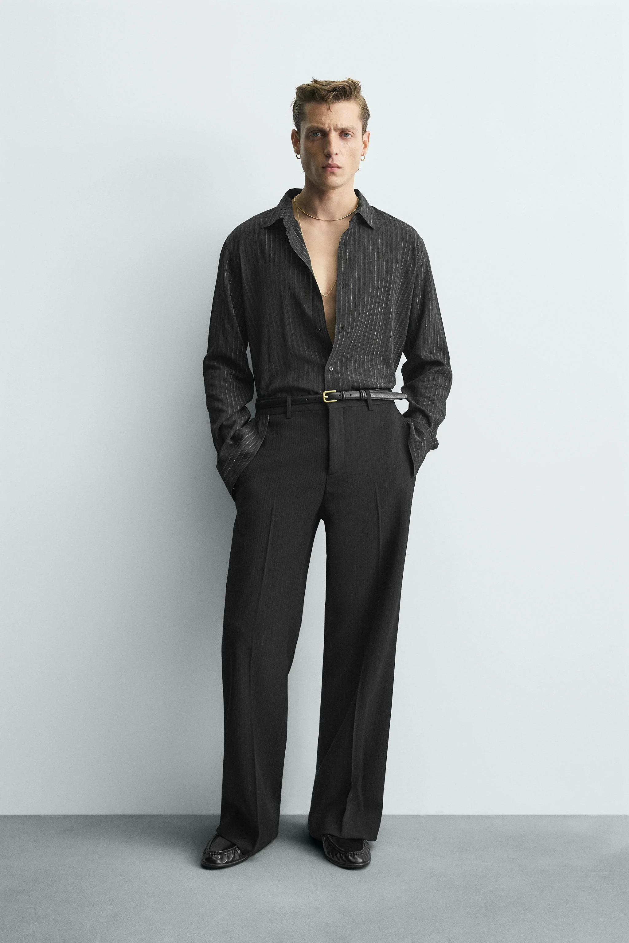 پیراهن راه راه براق روان با طرح محدود