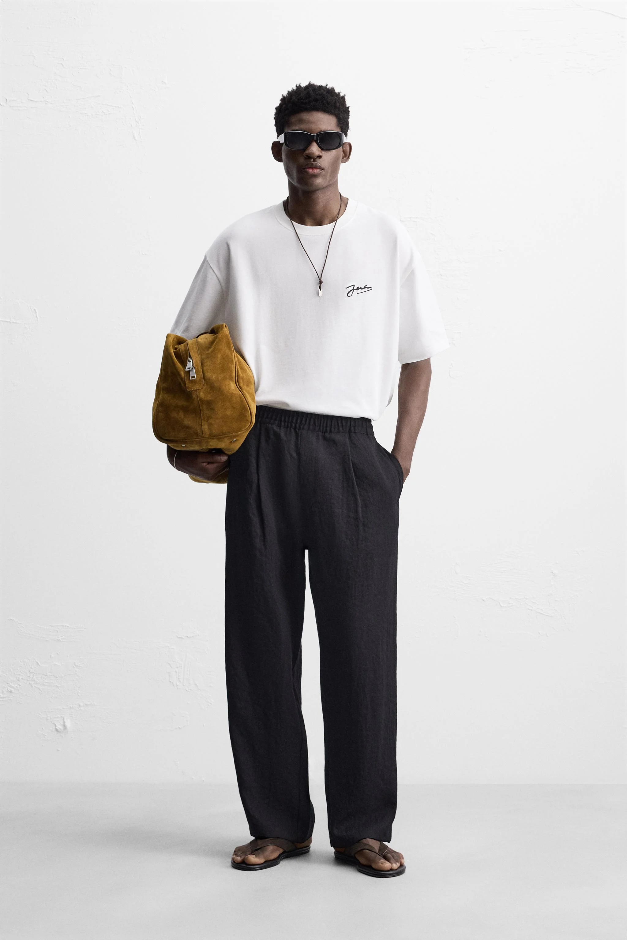 تی شرت با طرح متضاد