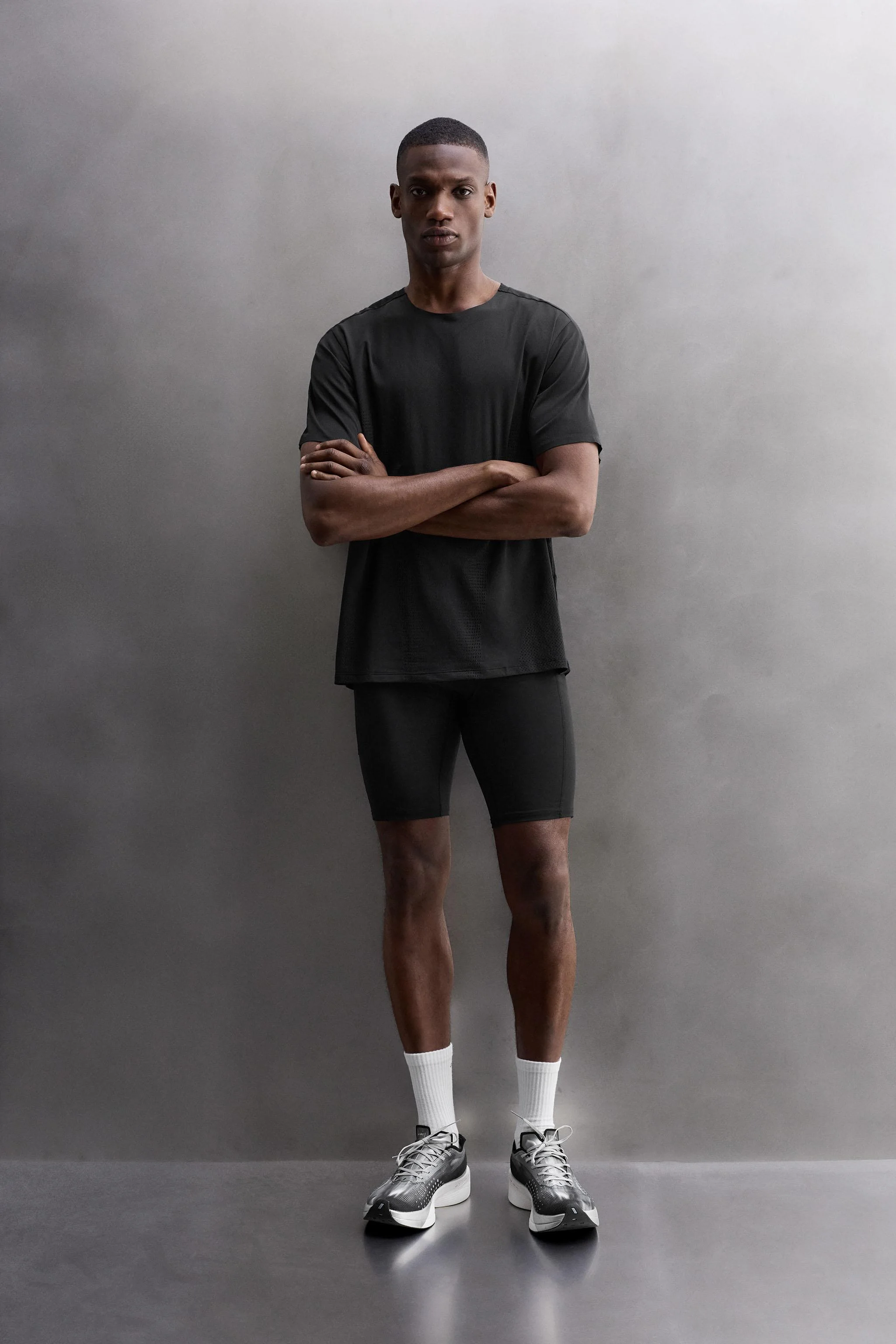 تی شرت فنی سوراخ دار