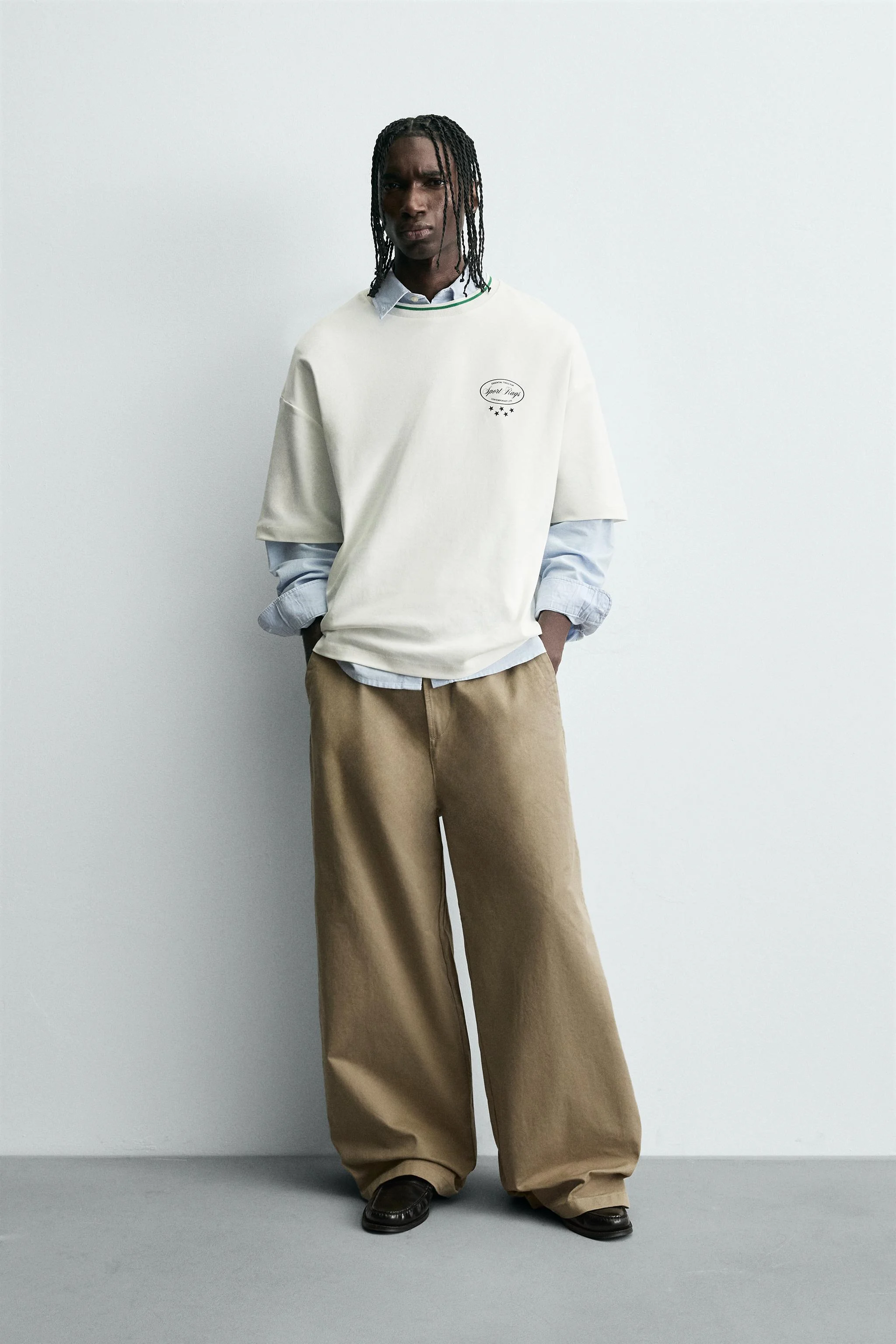 تی‌شرت با طرح چاپی متضاد