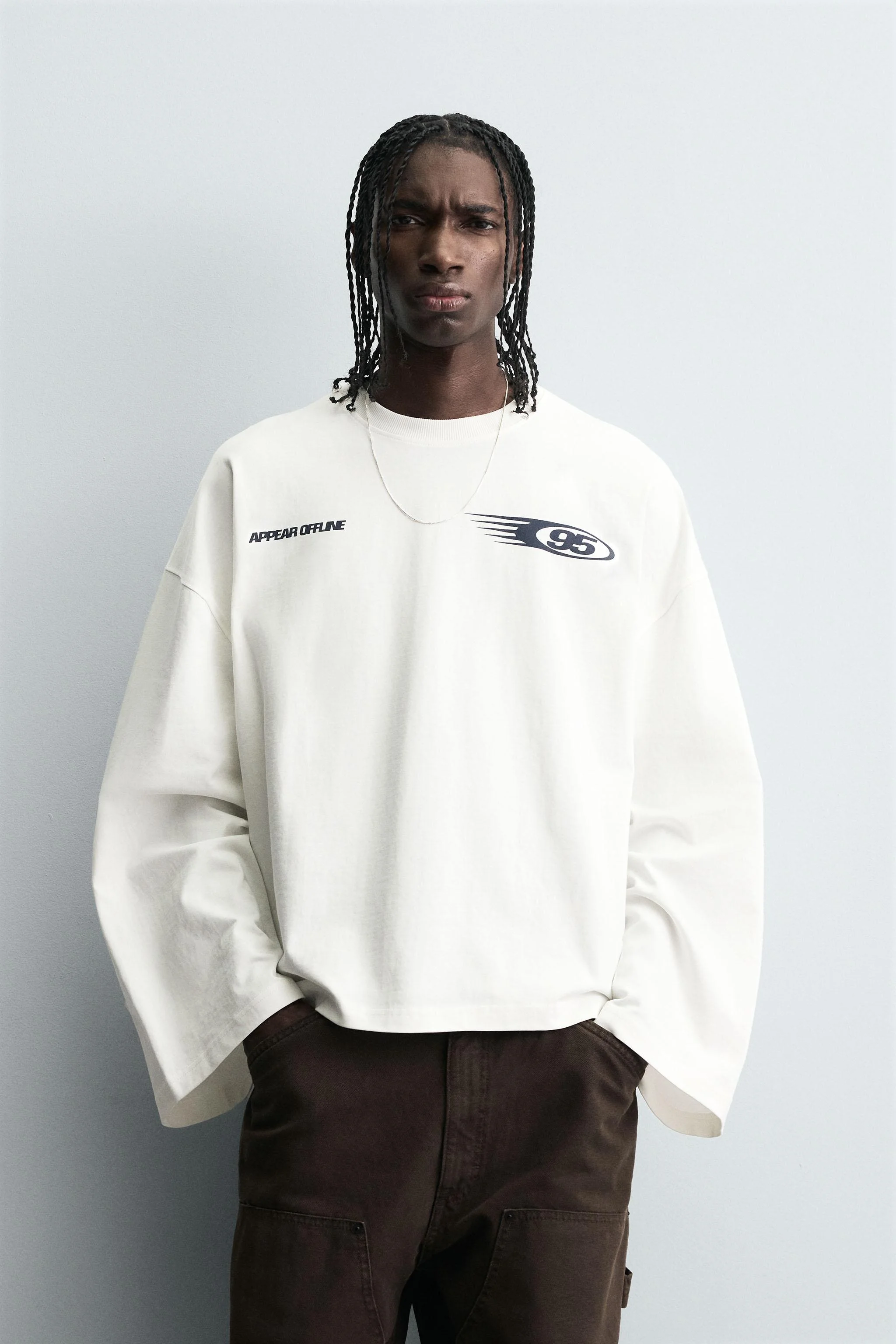 تی شرت با چاپ شعار متضاد