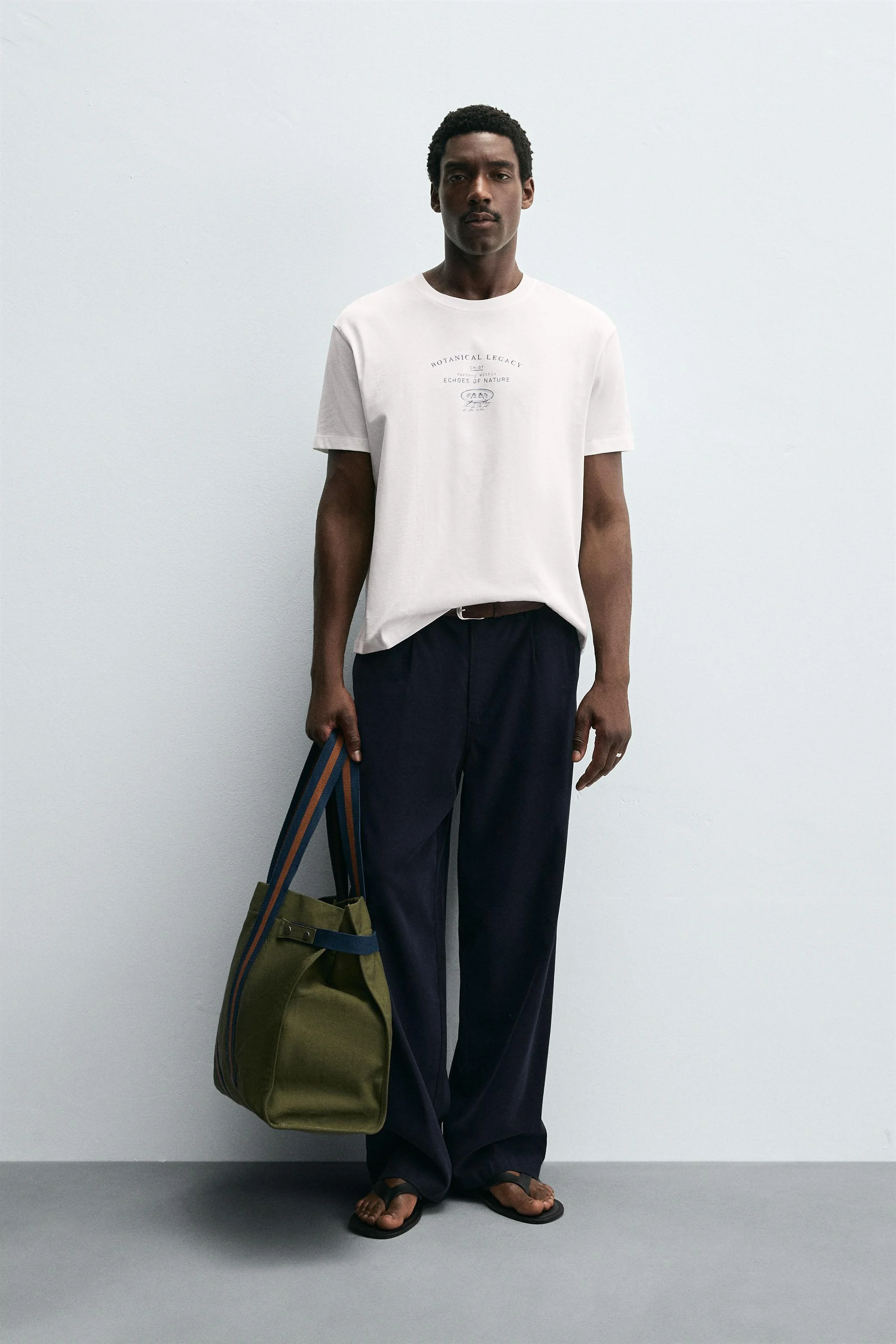 تی شرت با طرح نوشته