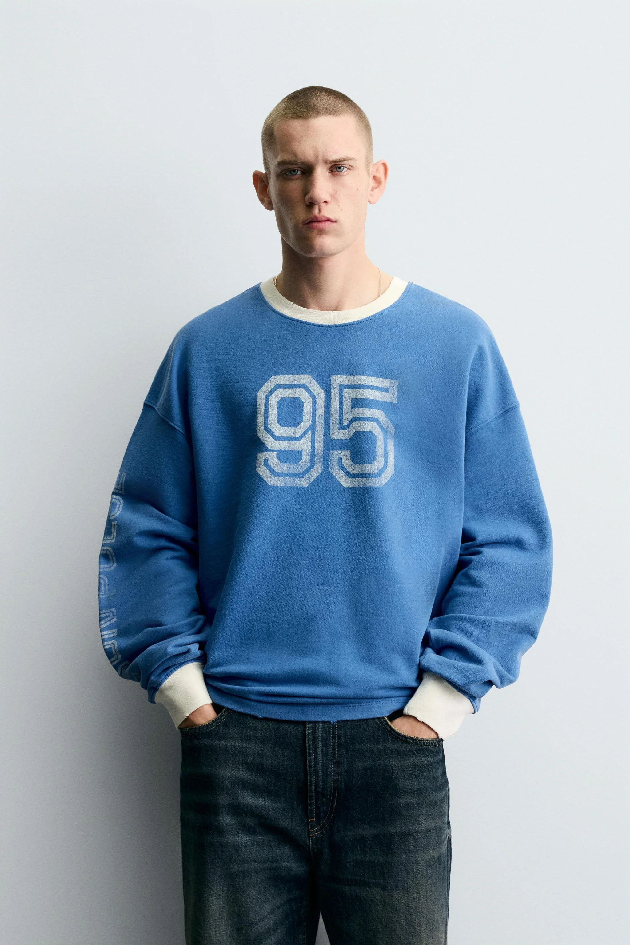 تی شرت طرح دار با چاپ شسته شده