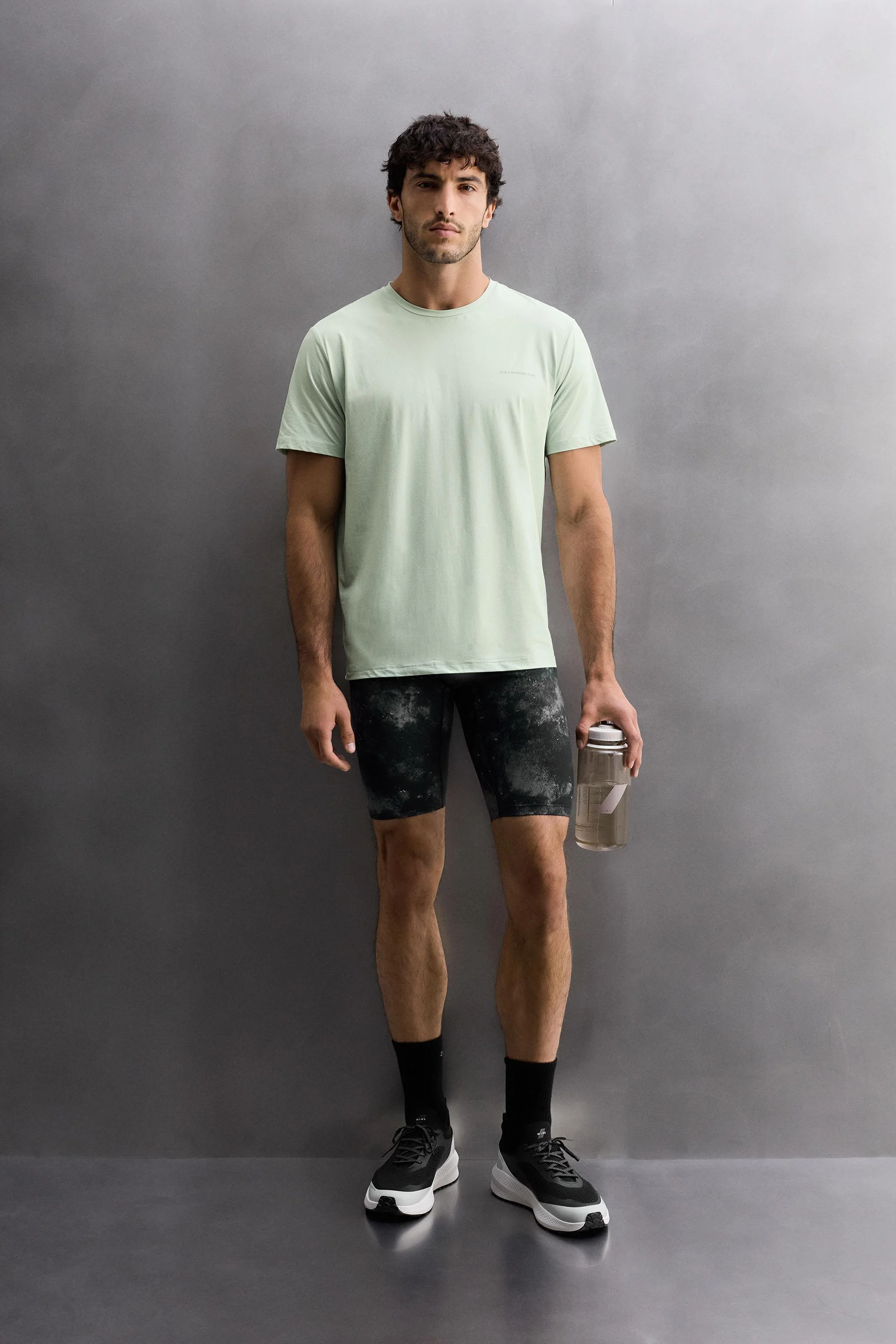 تی‌شرت رنگی ورزشی