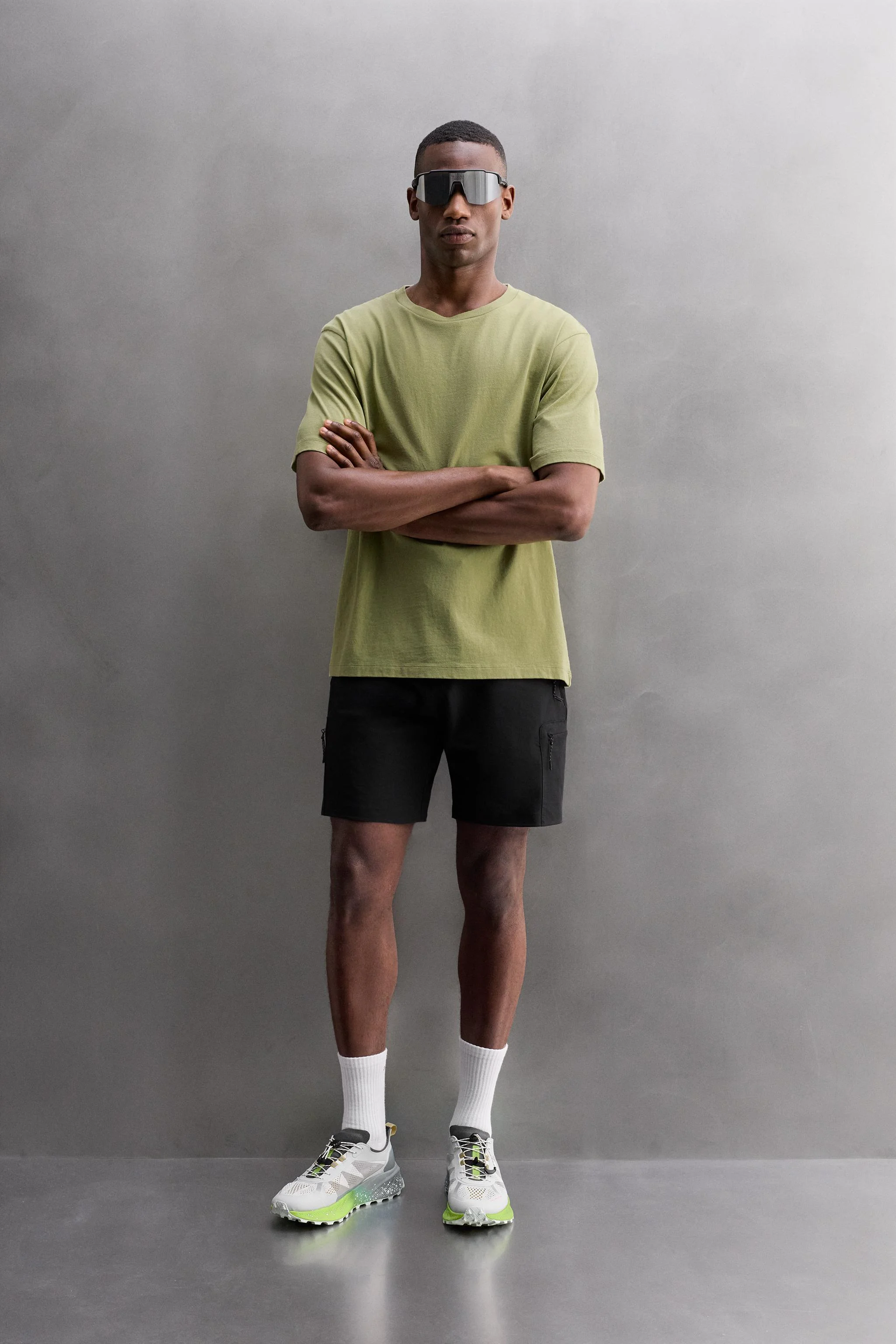 تی شرت با طرح گرافیکی