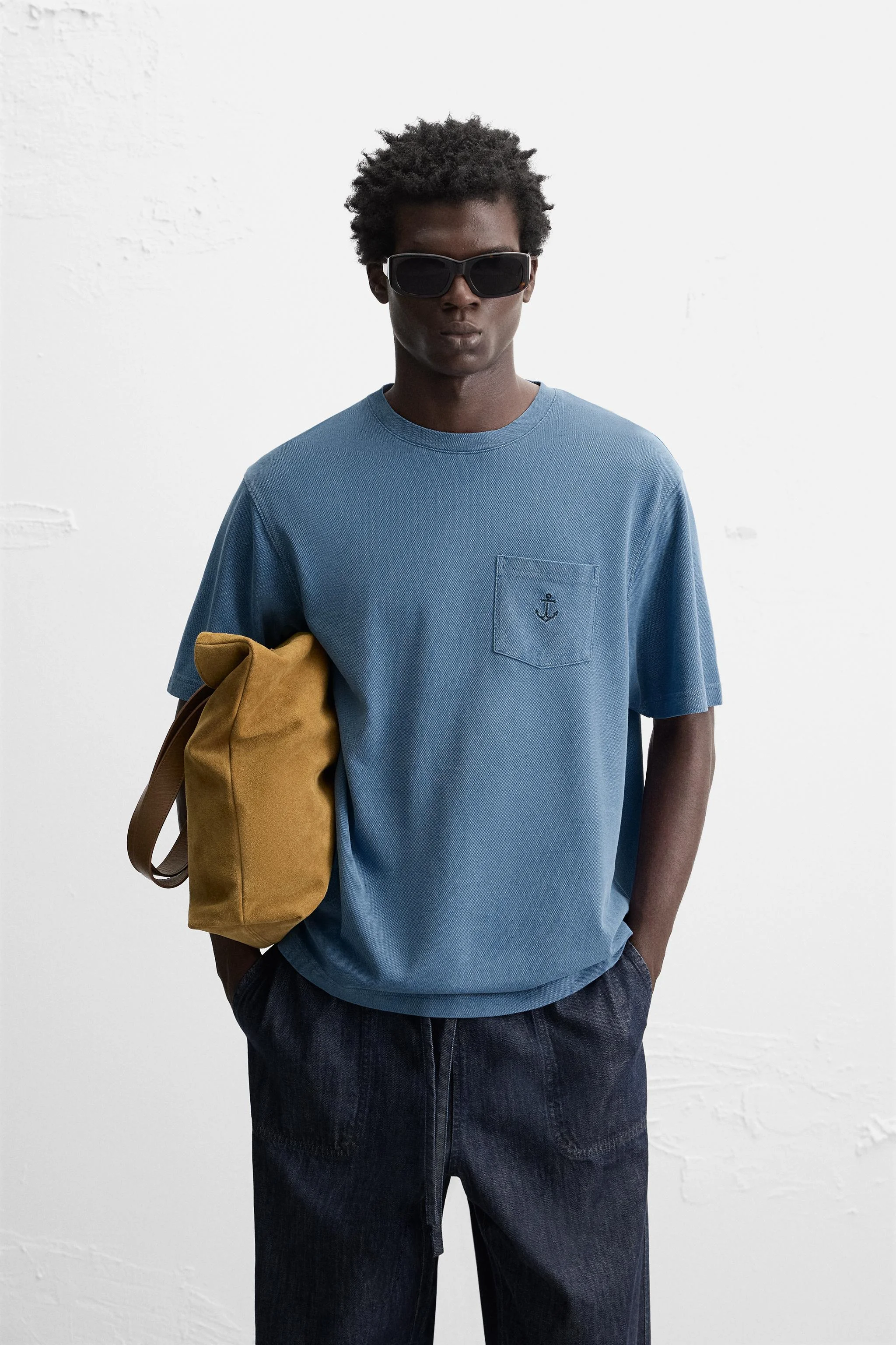 تی شرت پیکه‌ گلدوزی شده