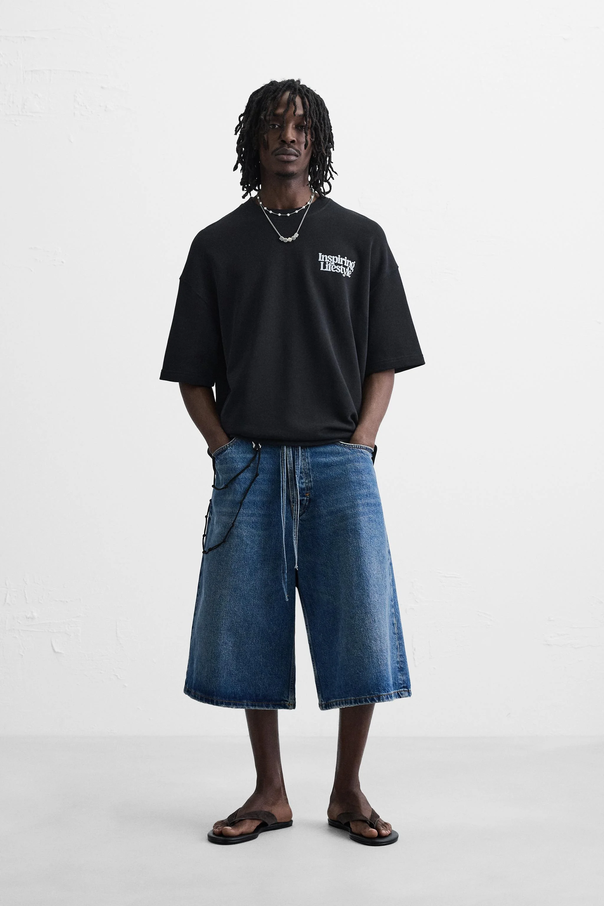 سویشرت با طرح گرافیکی سویشرت با طرح گرافیکی