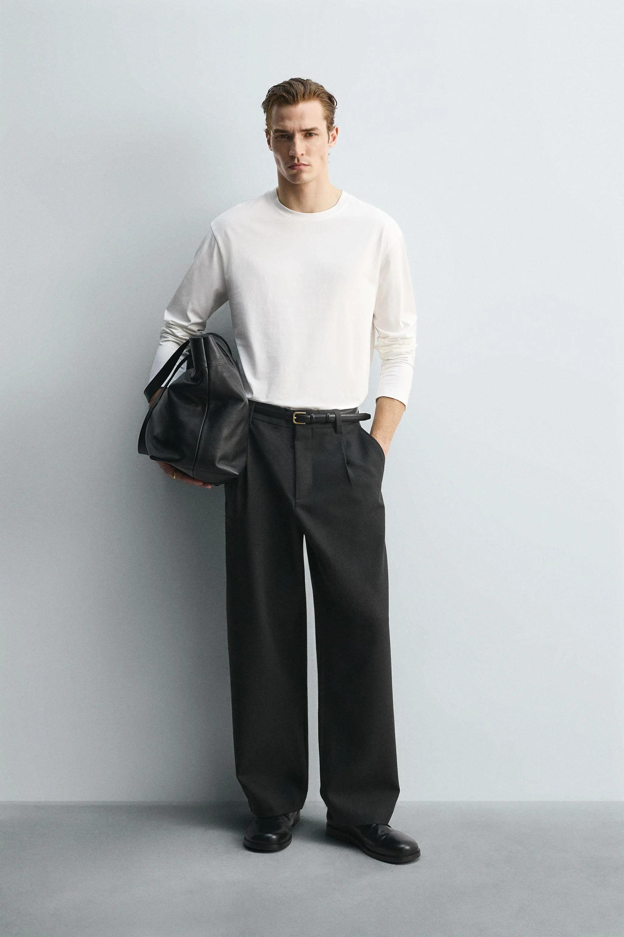 تی شرت آستین بلند مرسریزه با برش آزاد تی شرت آستین بلند مرسریزه با برش آزاد