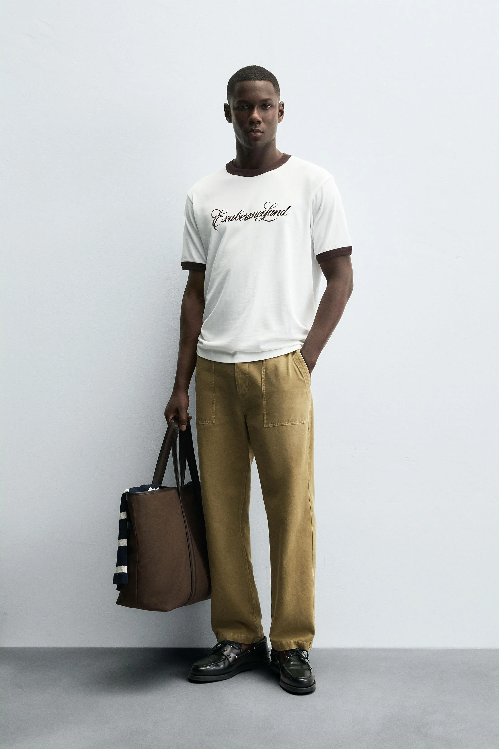 تی شرت یقه گرد با نوشته چاپی تی شرت یقه گرد با نوشته چاپی