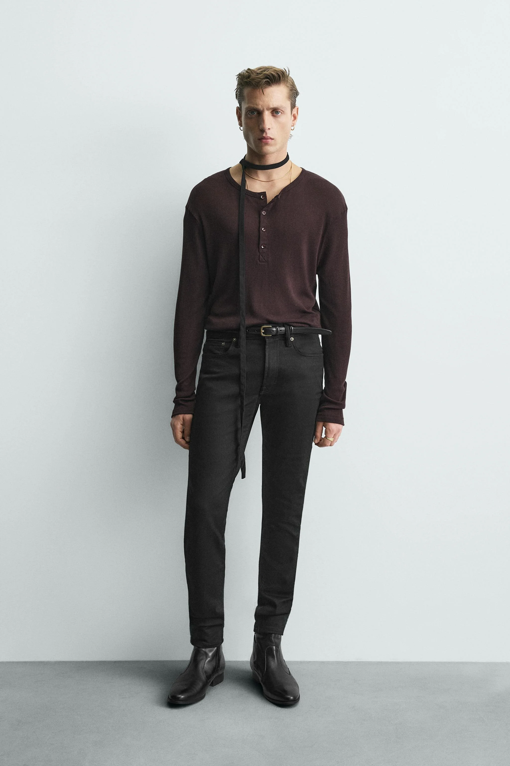 تی شرت یقه هنلی با الیاف لایوسل و پنبه