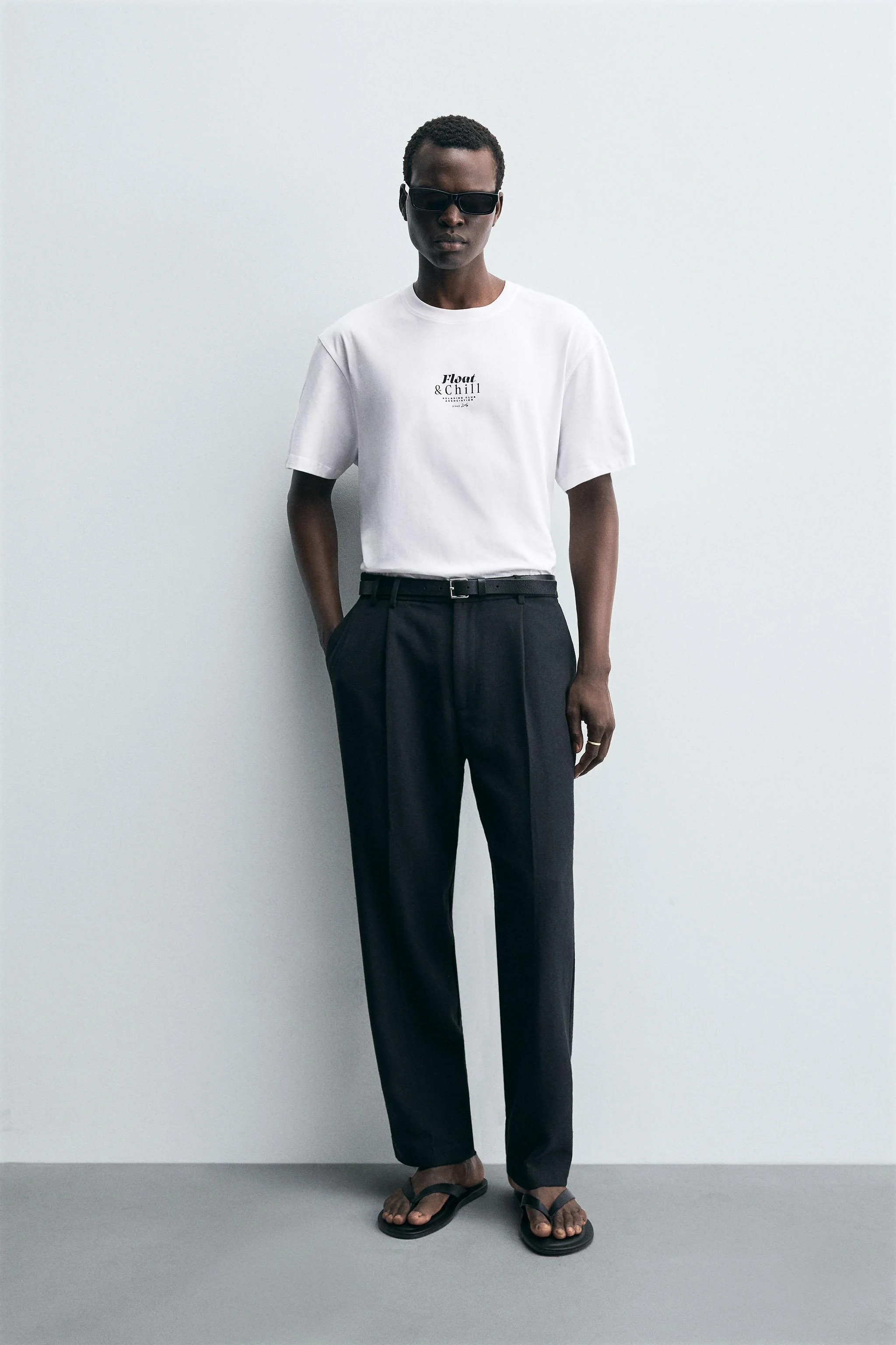 تی شرت با طرح چاپی متضاد