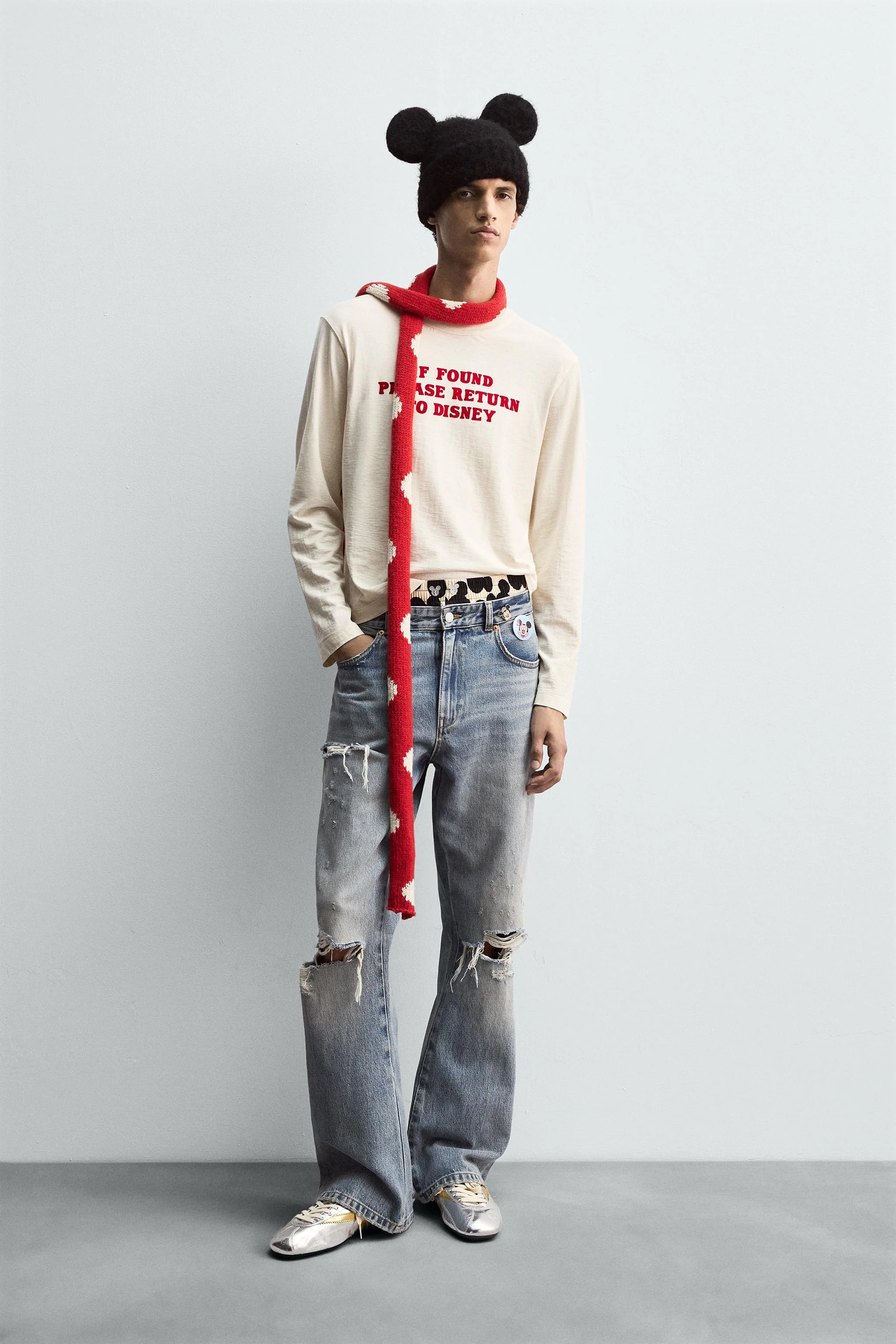 تی شرت طرح دار هری لمبرت برای زارا ایکس دیزنی تی شرت طرح دار هری لمبرت برای زارا ایکس دیزنی