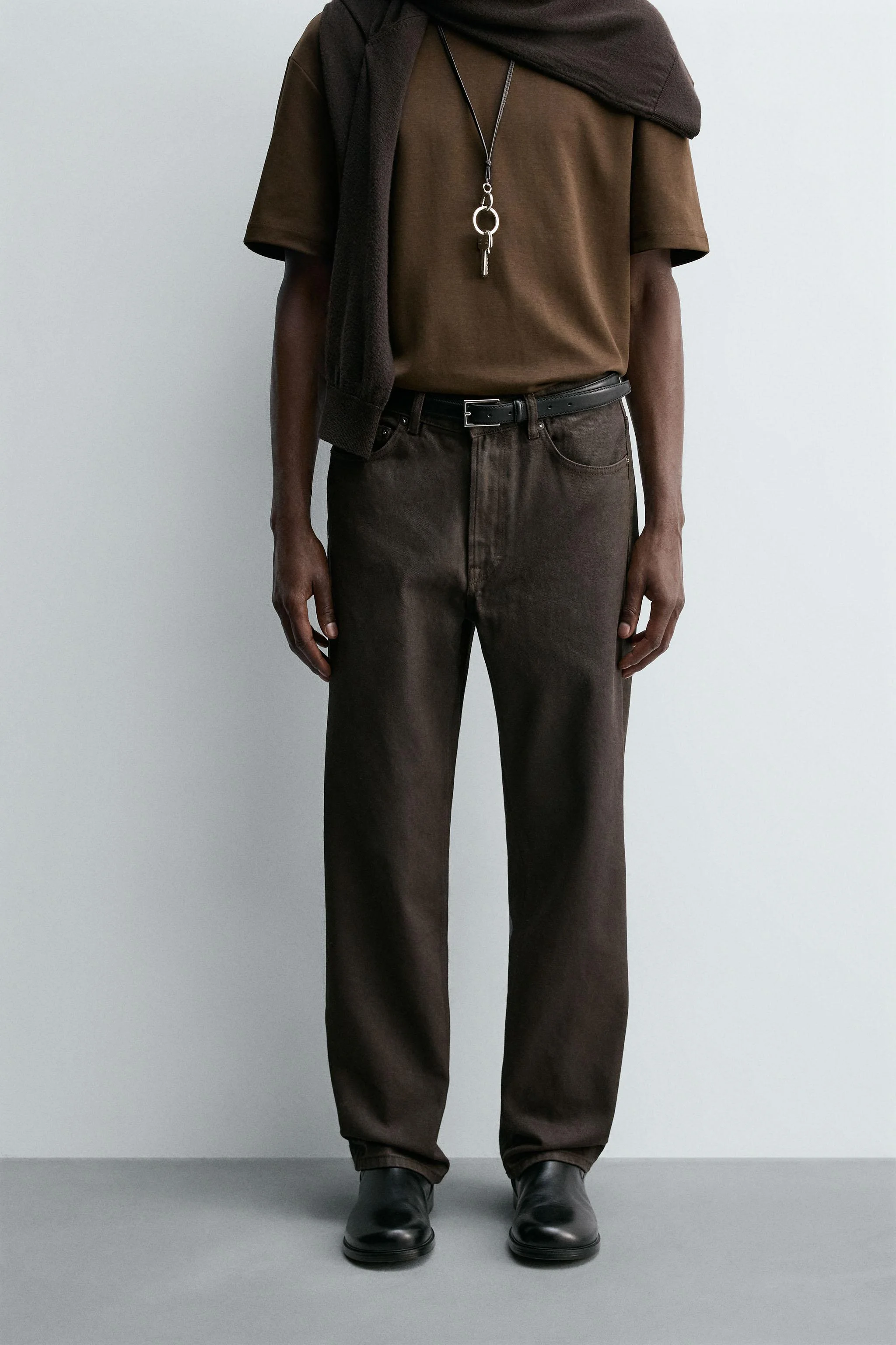 شلوار جین راسته با پرداخت واکس خورده