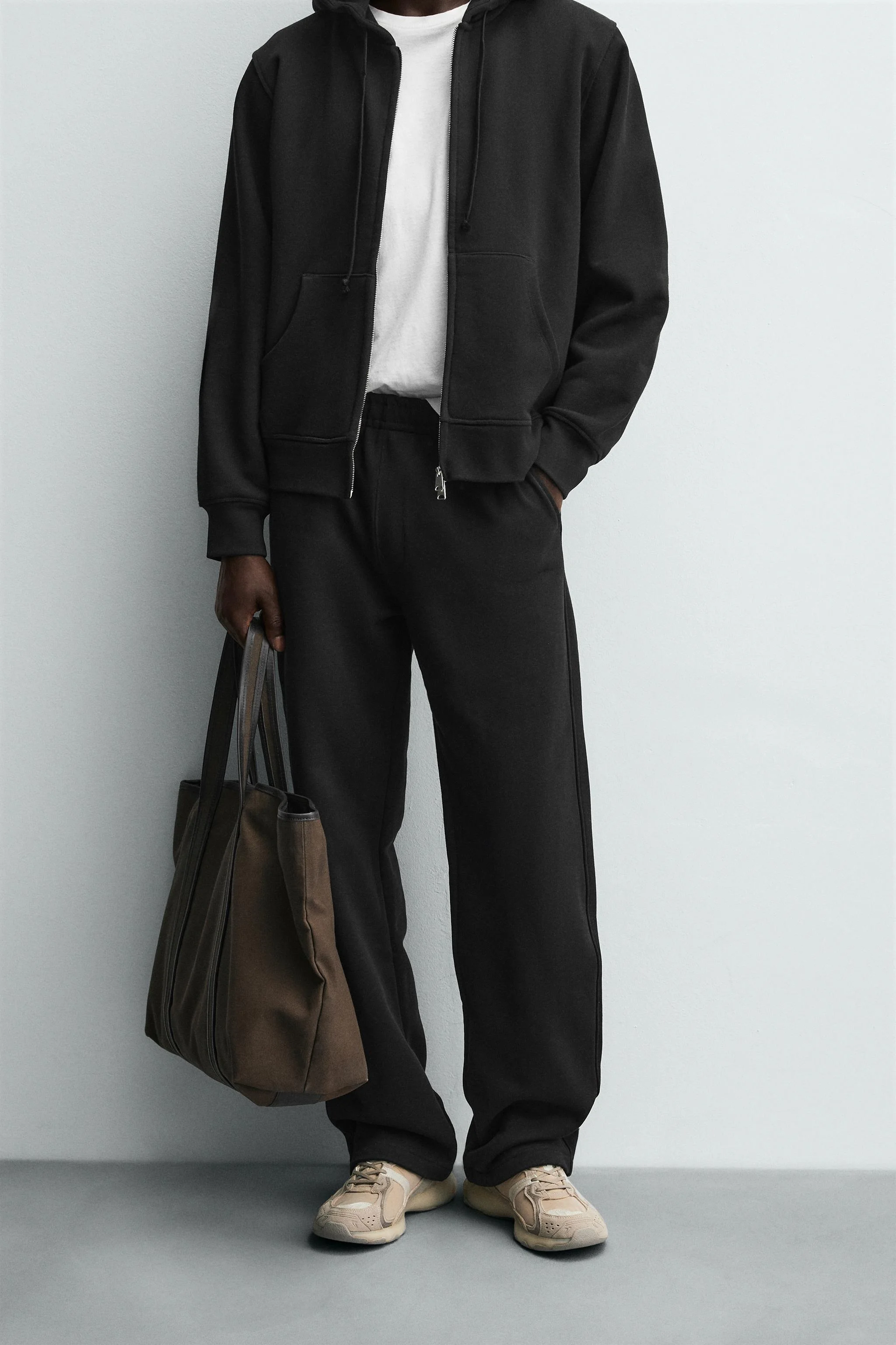 شلوار جاگر با فیت معمولی شلوار جاگر با فیت معمولی