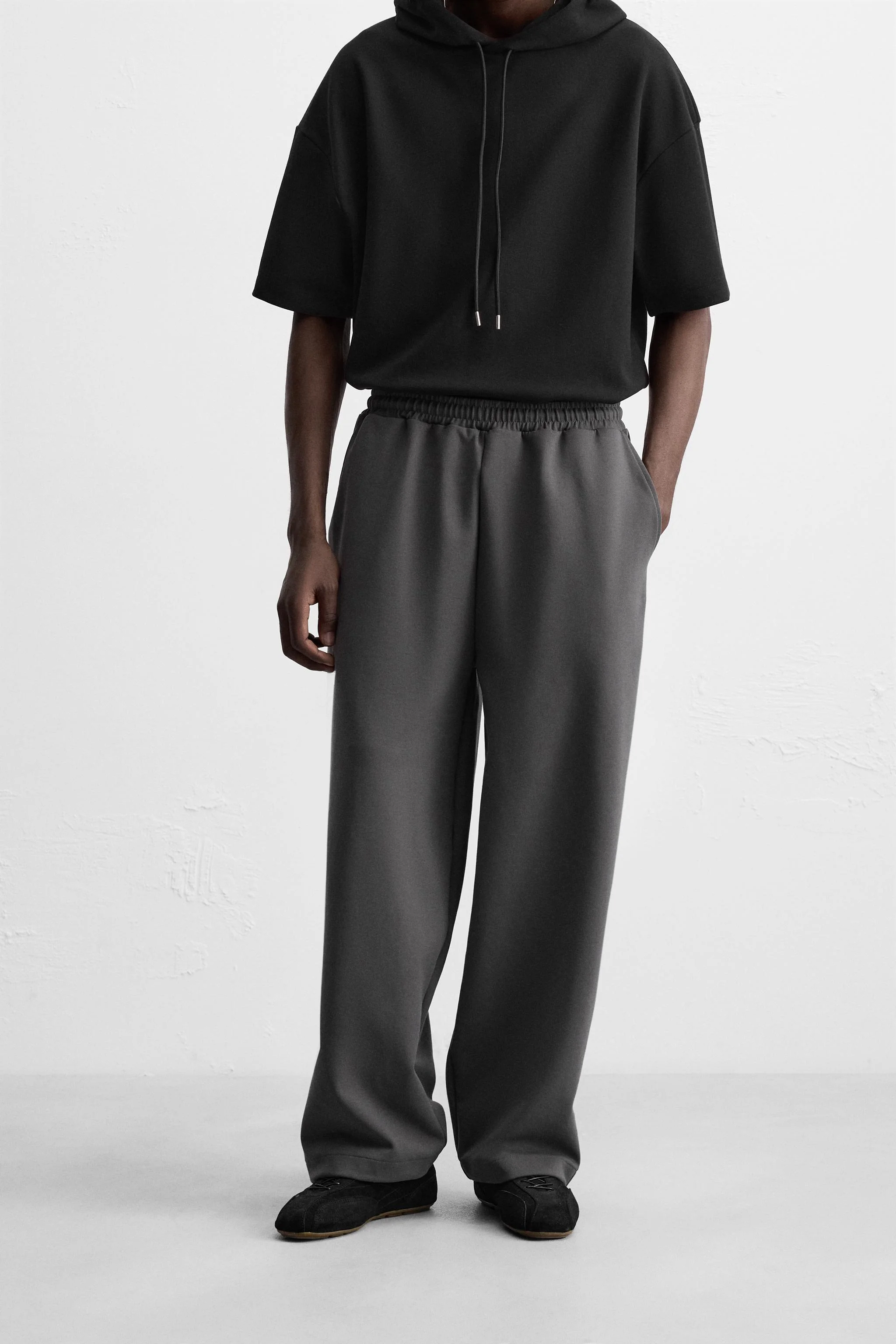 شلوار جاگر پاچه گشاد فنی