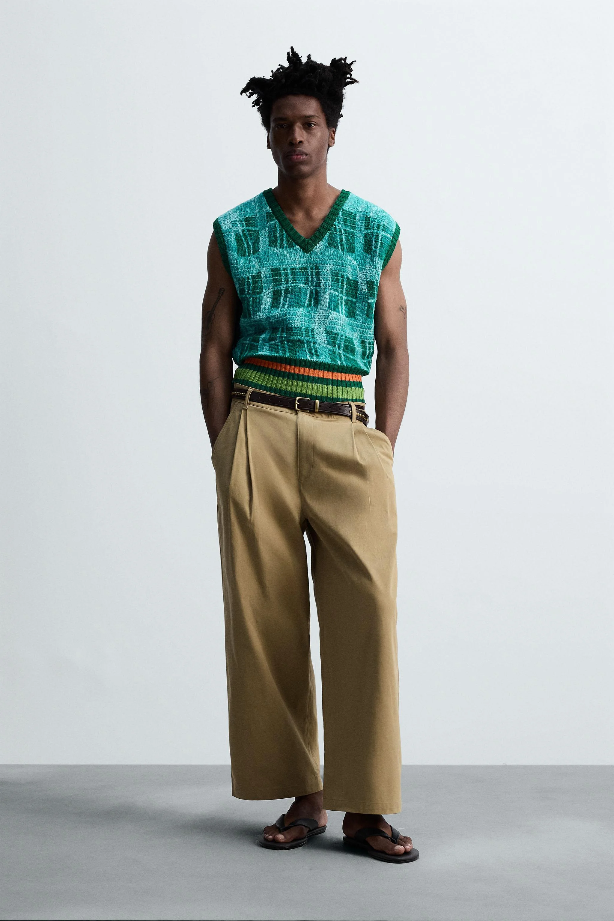 شلوار گشاد پلیسه دار