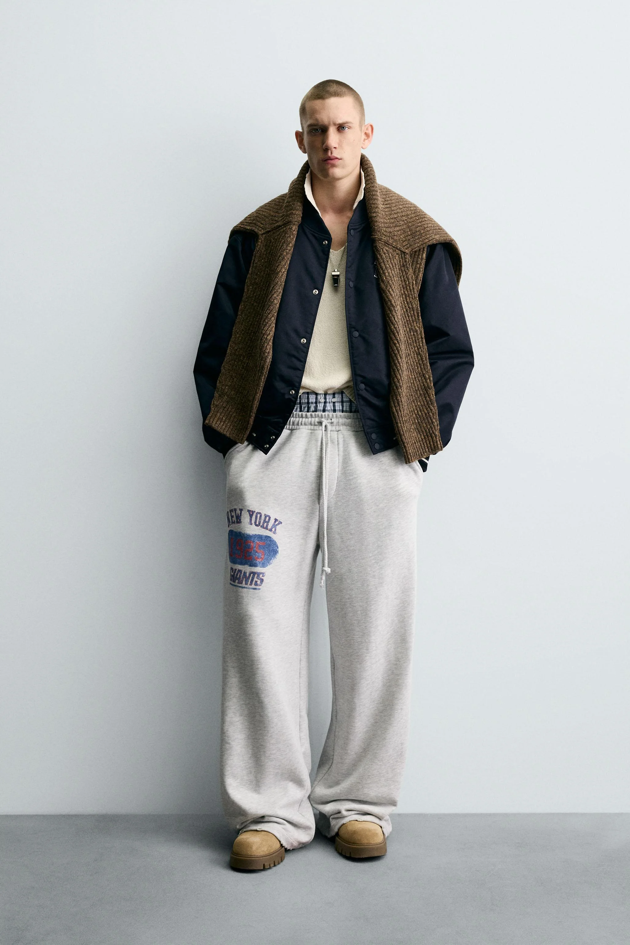 شلوار جاگر پاچه گشاد طرح تیم فوتبال نیویورک جاینتز