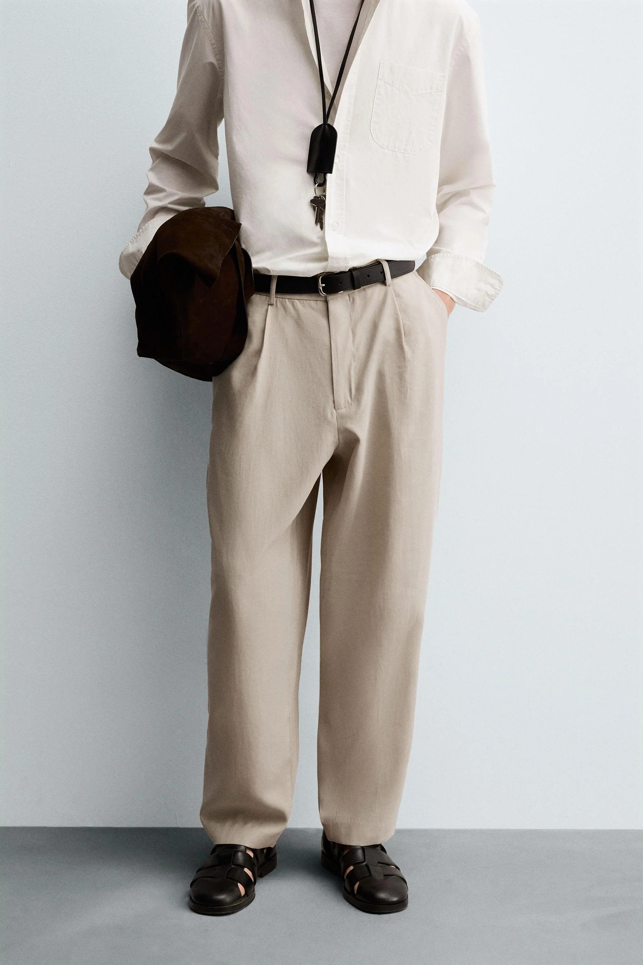 شلوار پلیسه دار روان