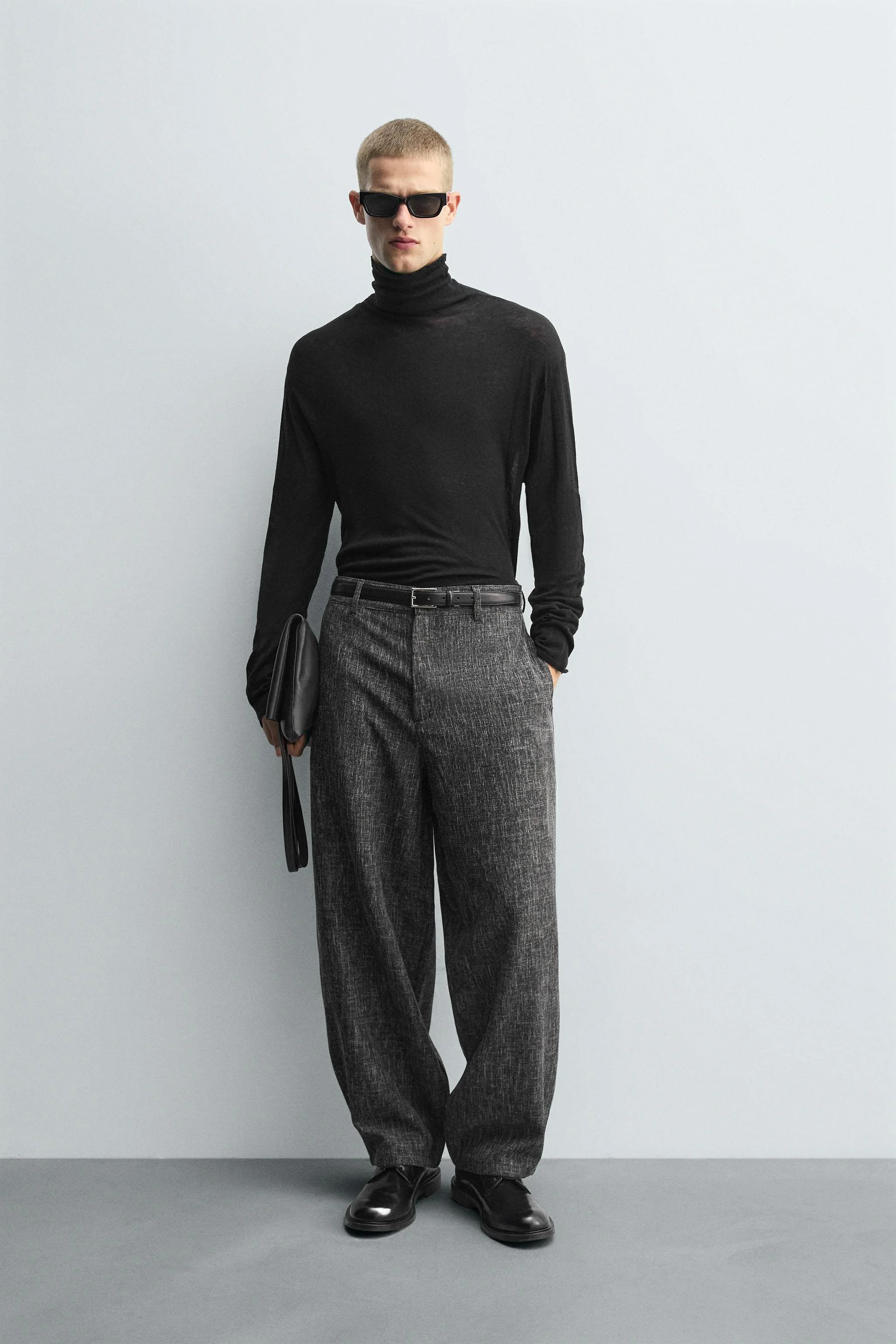 شلوار مدل بالونی با بافت پارچه دار