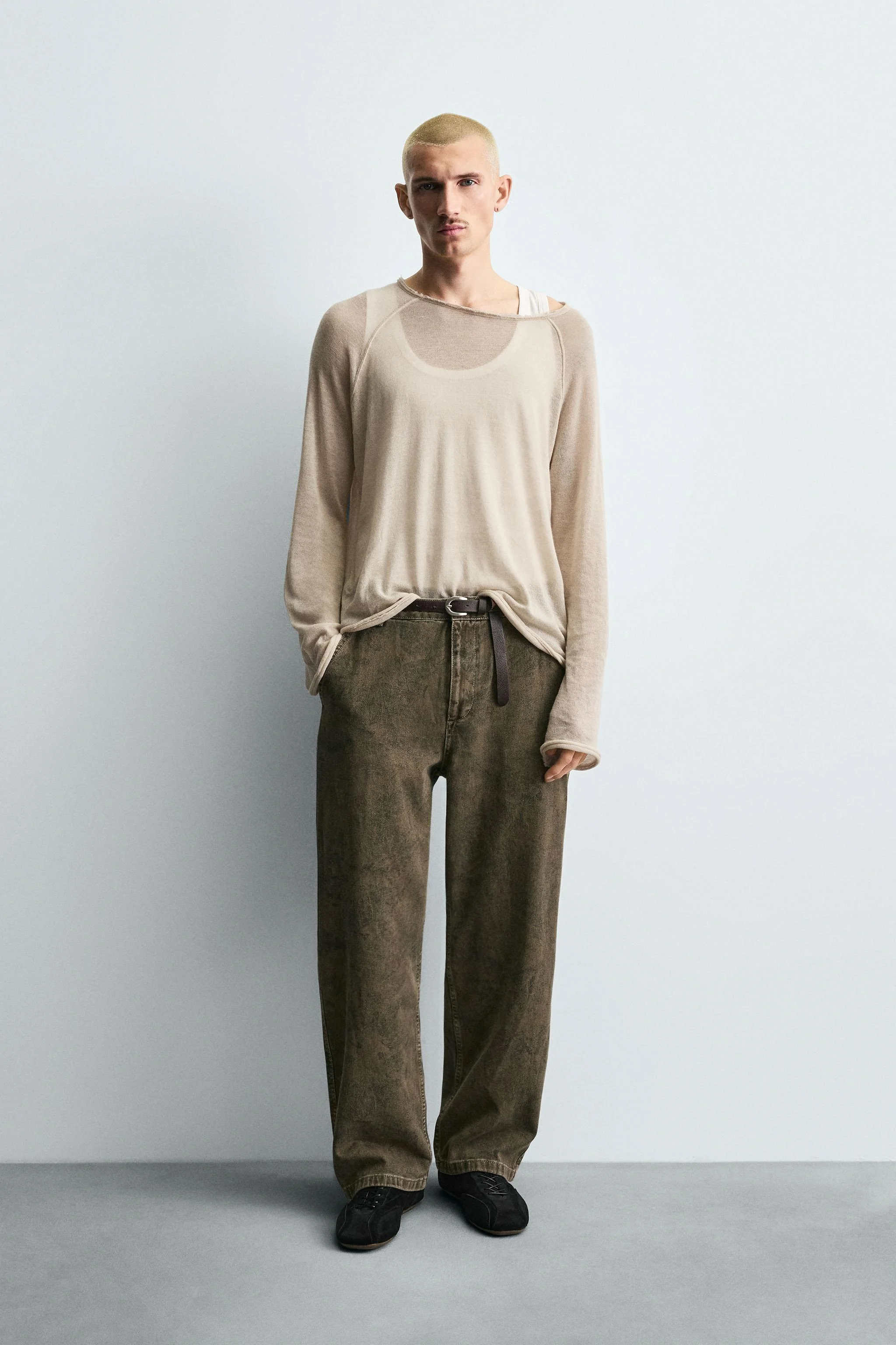 شلوار نخی راسته با طرح آبستره