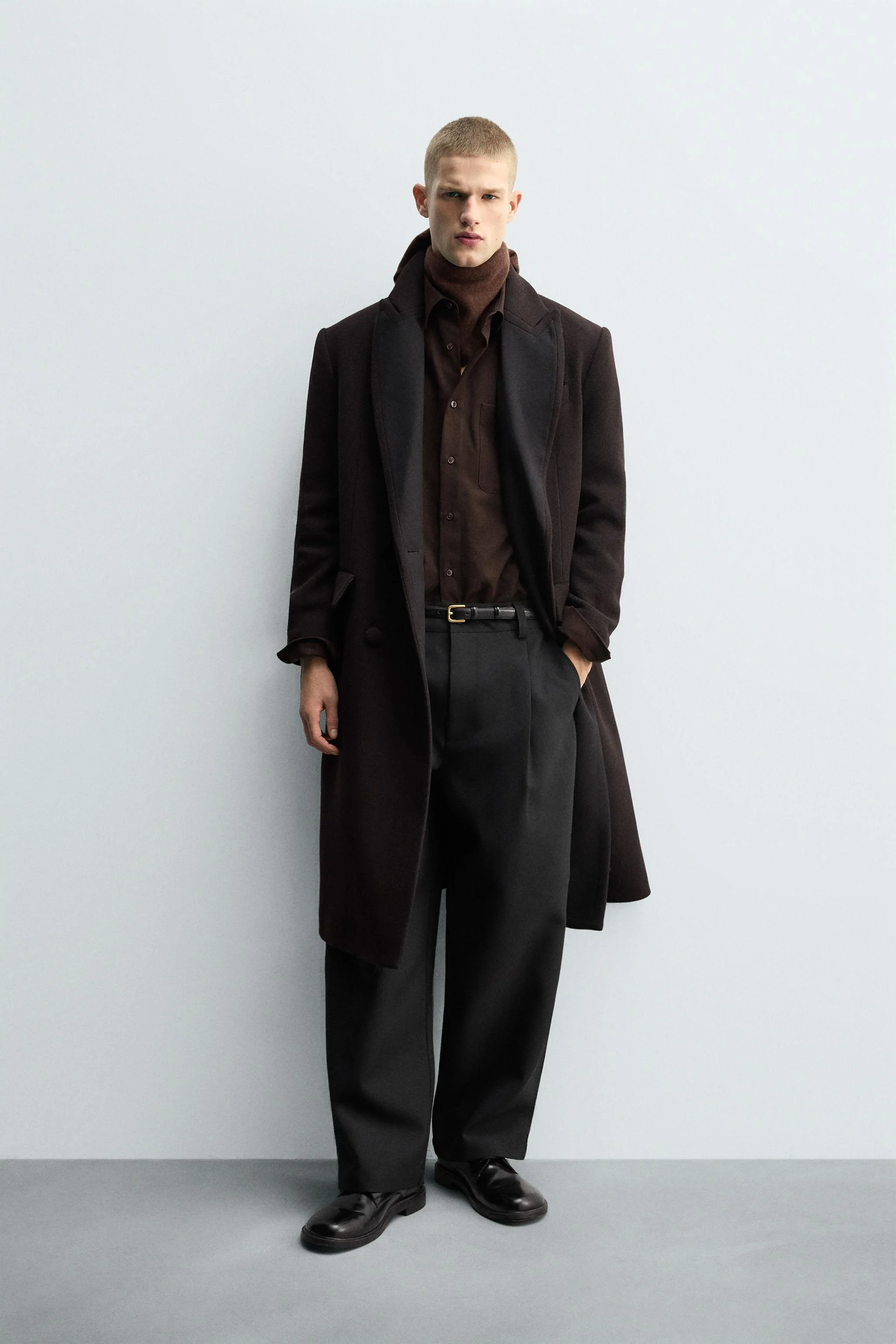 کت پشمی یقه متضاد