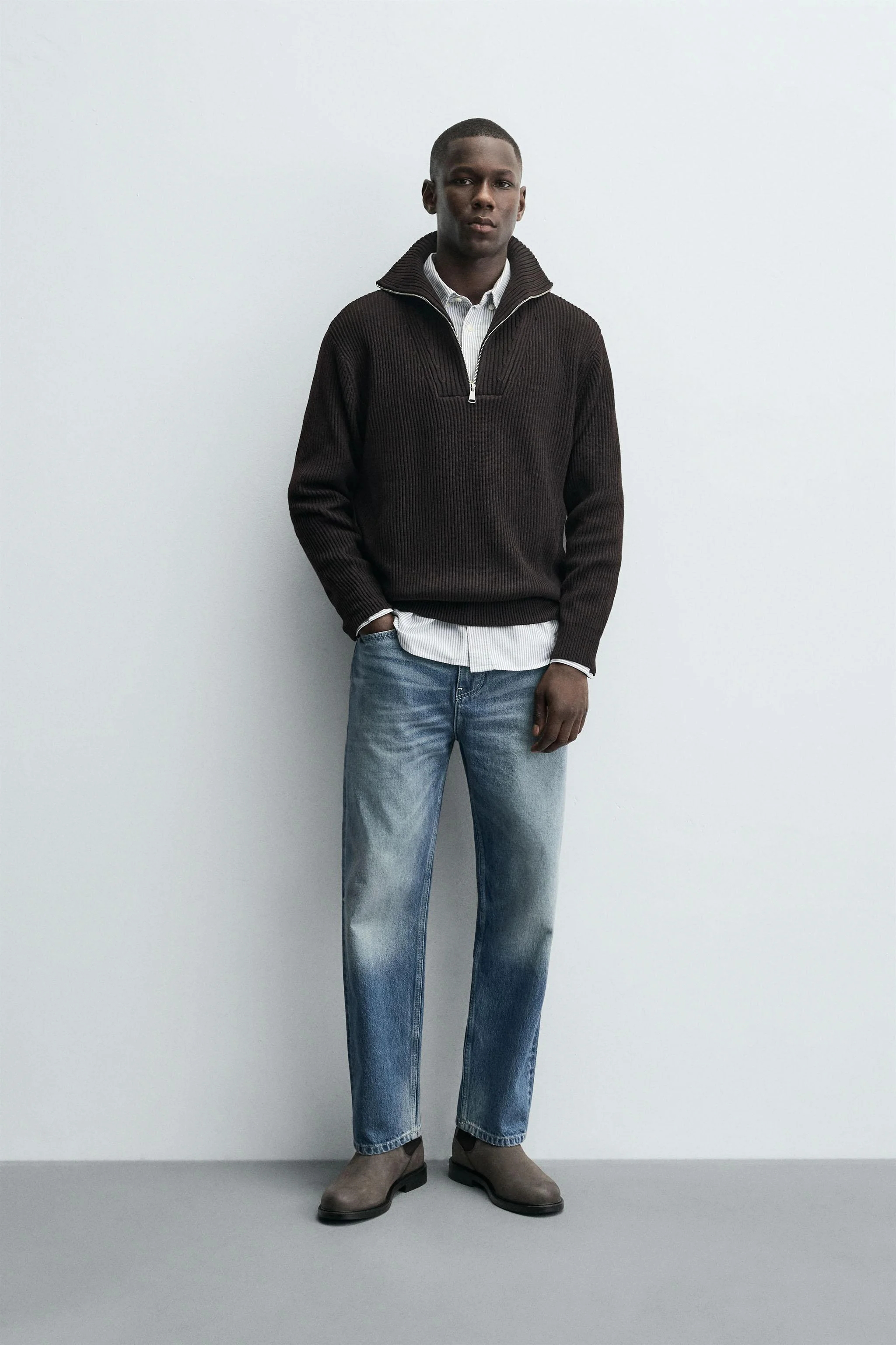 پلیور بافتنی زیپ‌دار یک‌چهارم