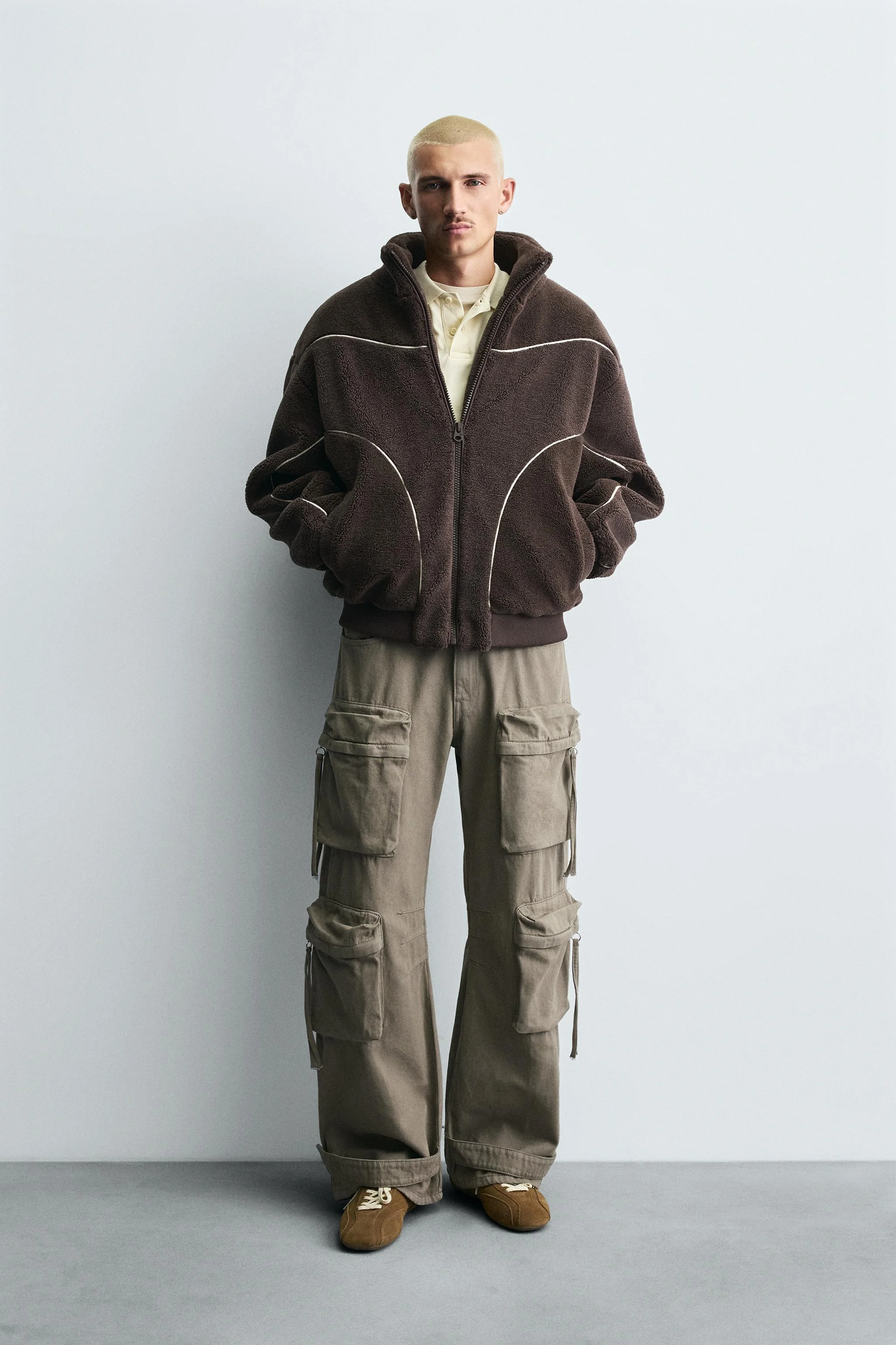 ژاکت تضاد رنگی با بافت پشم مصنوعی و تزیینات