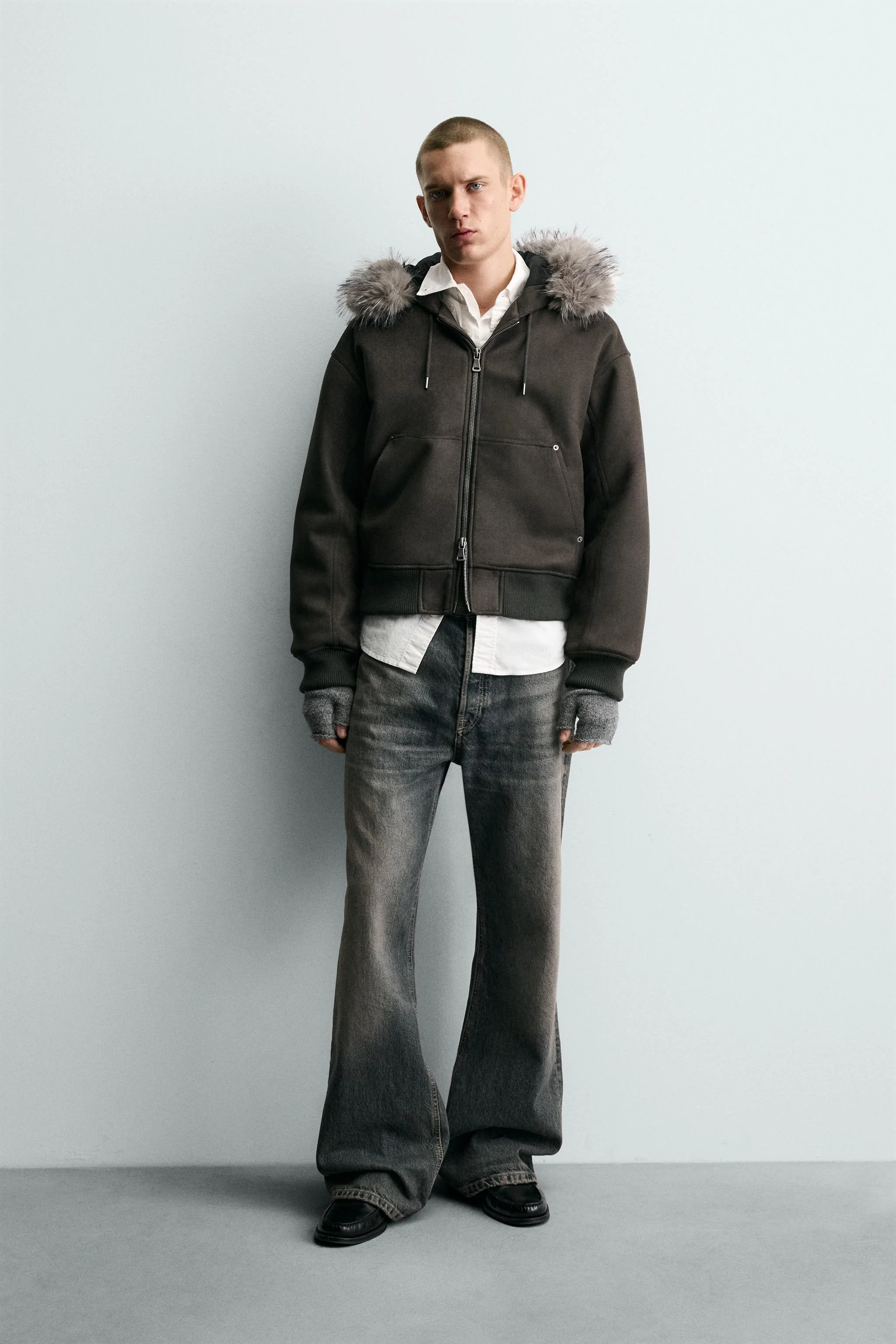 ژاکت کوتاه با طرح لوزی و جنس جیر مصنوعی ژاکت کوتاه با طرح لوزی و جنس جیر مصنوعی