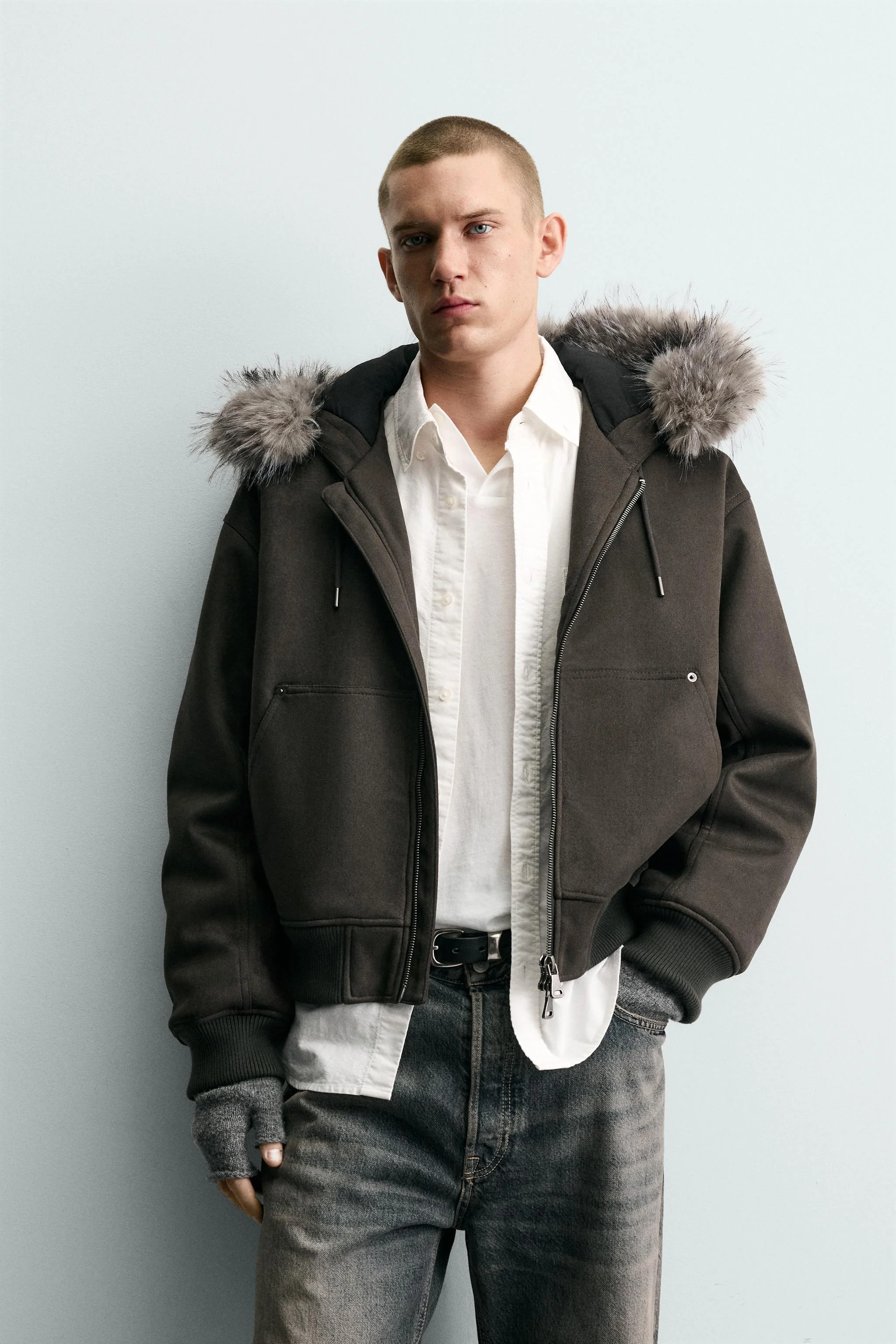 ژاکت کوتاه با طرح لوزی و جنس جیر مصنوعی ژاکت کوتاه با طرح لوزی و جنس جیر مصنوعی