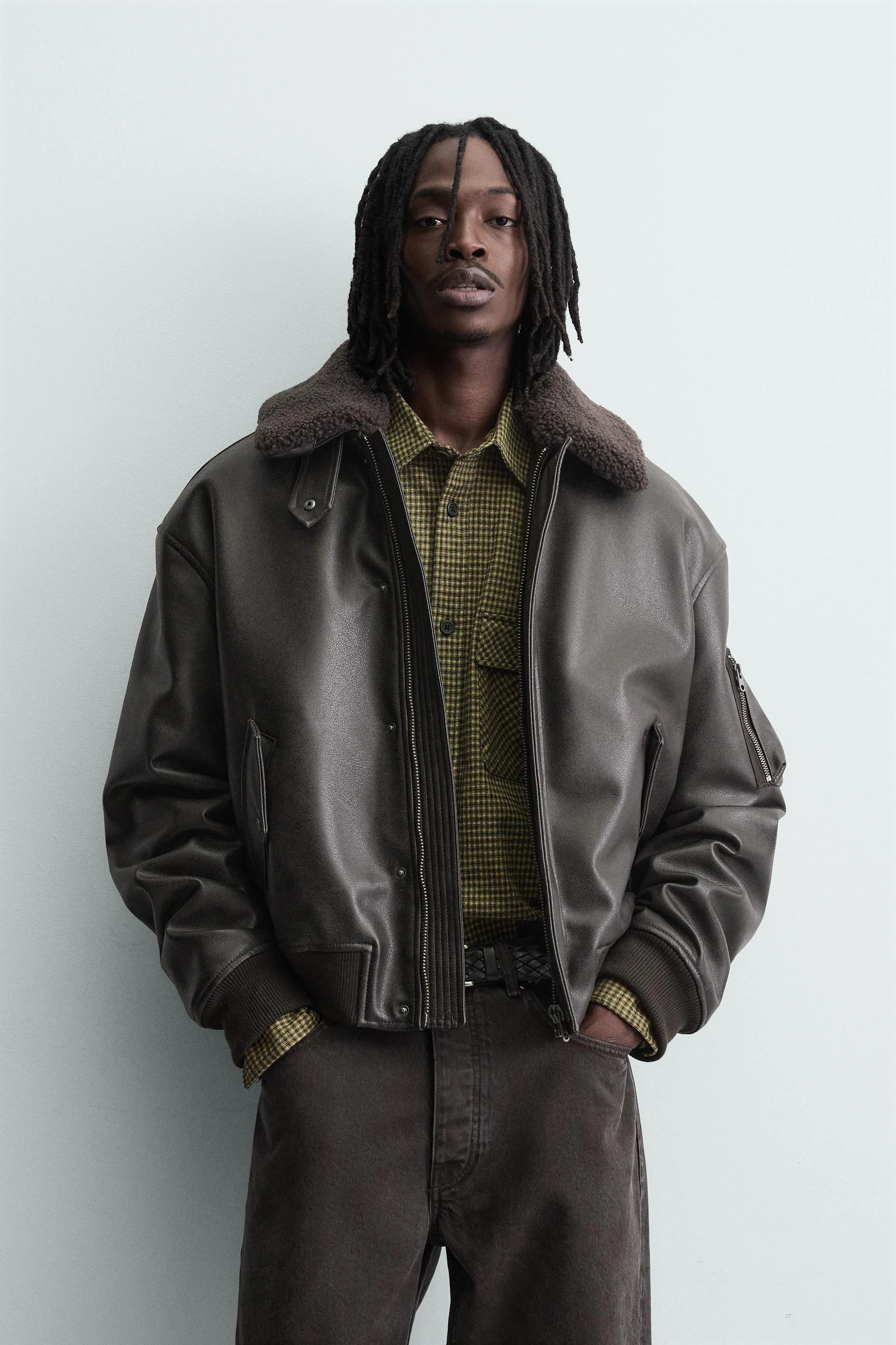 کت با ظاهر چرم و یقه جداشدنی