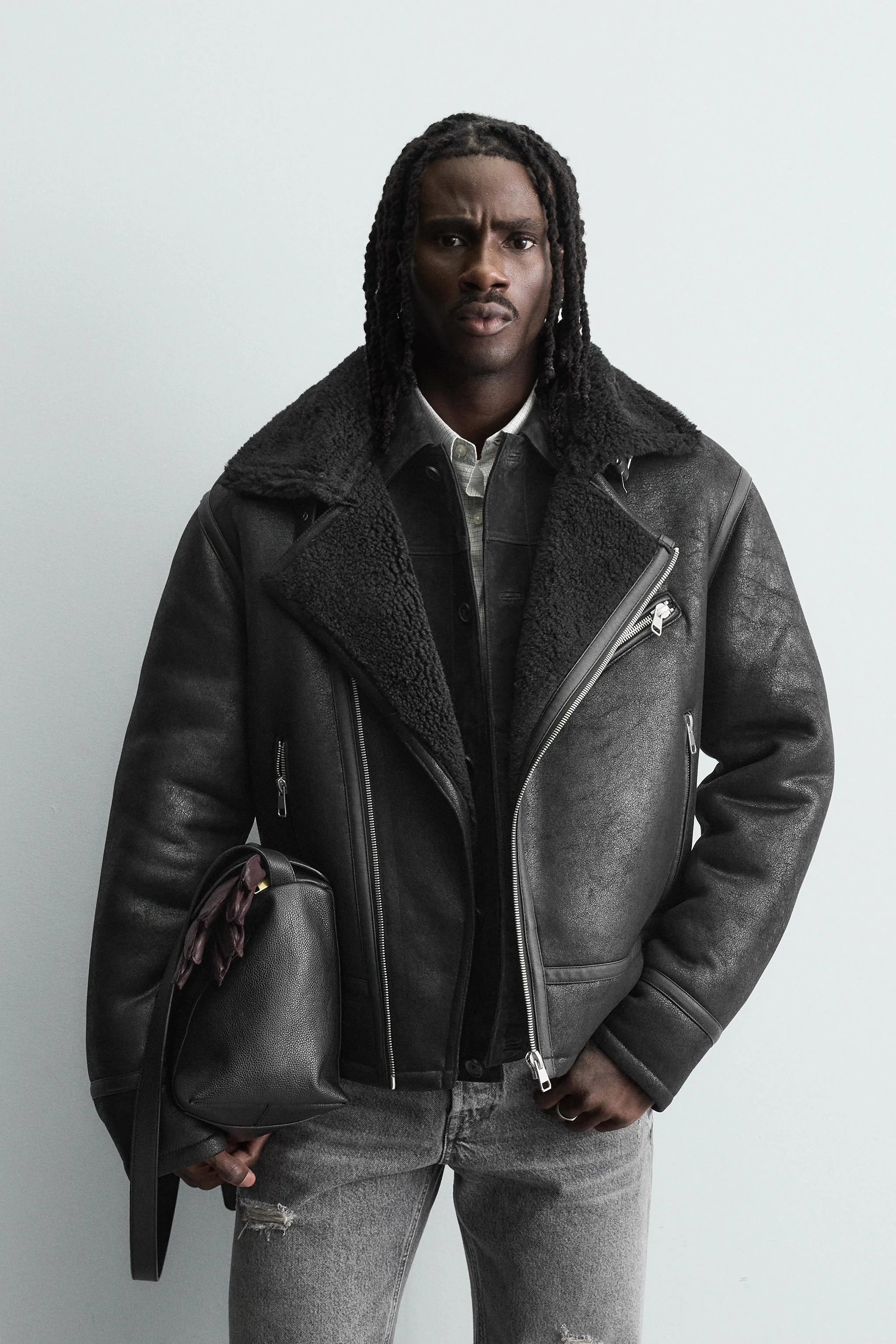 کت چرمی مصنوعی با تضاد رنگ کت چرمی مصنوعی با تضاد رنگ