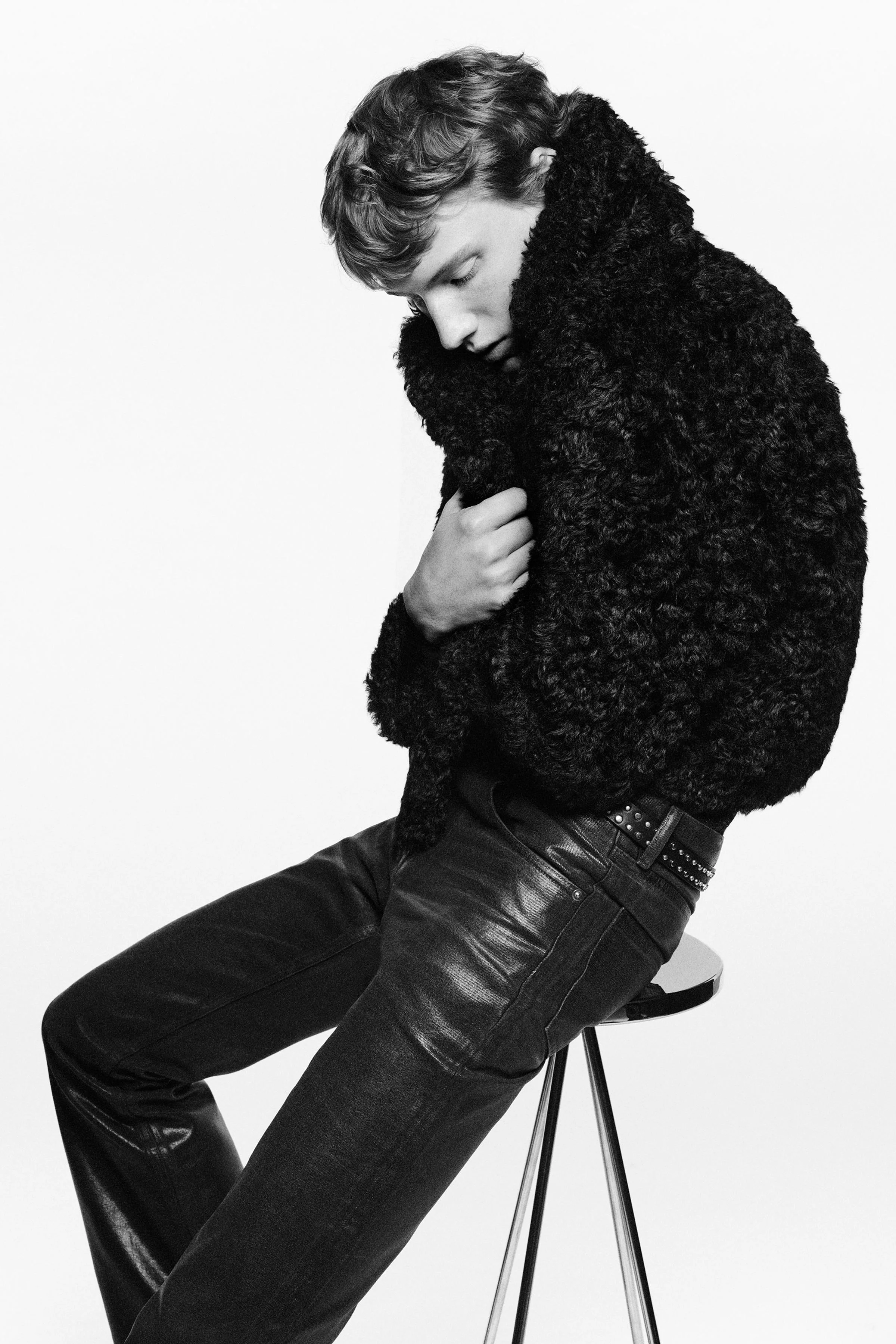 ژاکت دو رو با ظاهر چرمی LUDOVIC DE SAINT SERNIN x ZARA ژاکت دو رو با ظاهر چرمی LUDOVIC DE SAINT SERNIN x ZARA