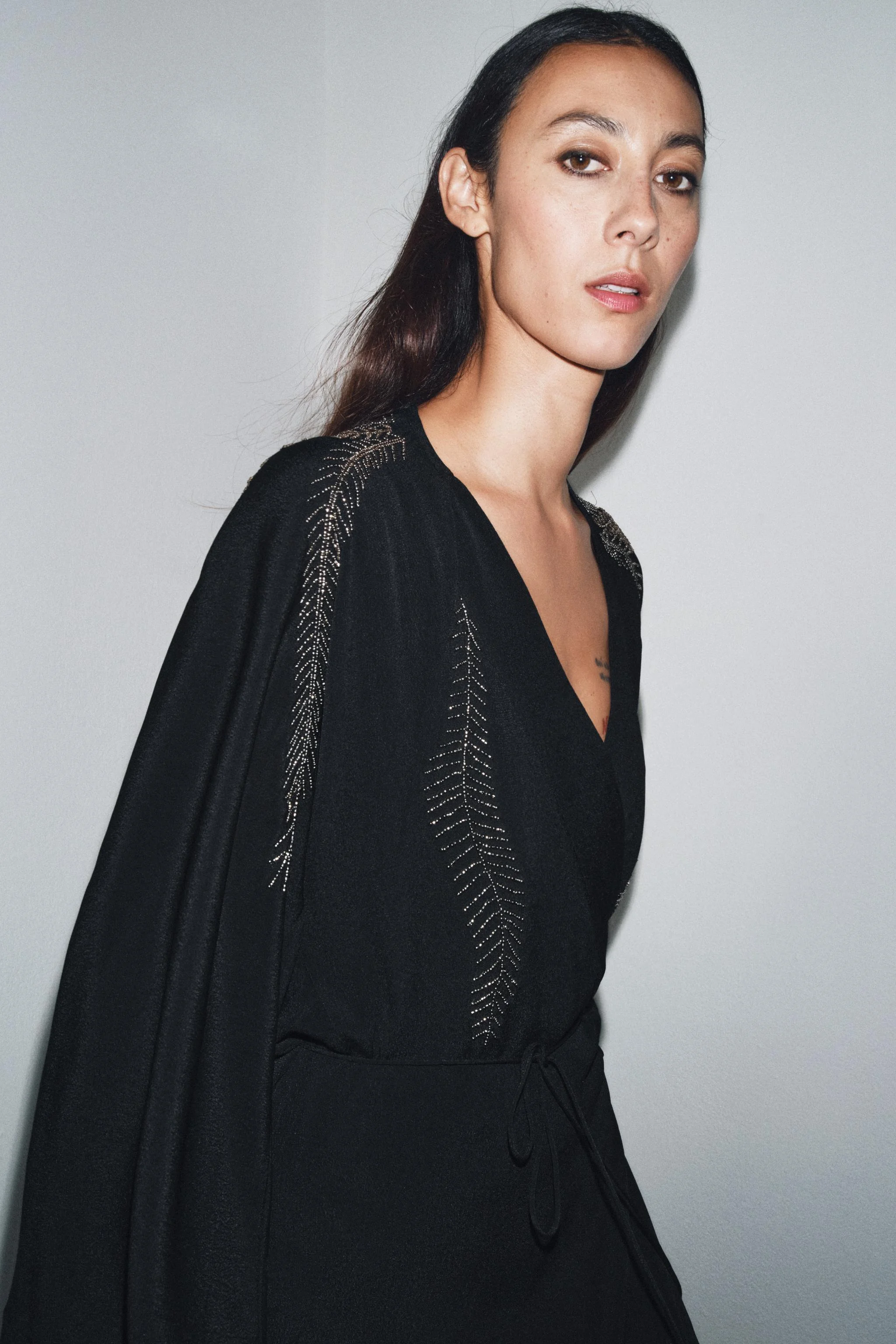 پیراهن بلند زنانه گلدوزی شده با منجوق دوزی ZW COLLECTION پیراهن بلند زنانه گلدوزی شده با منجوق دوزی ZW COLLECTION