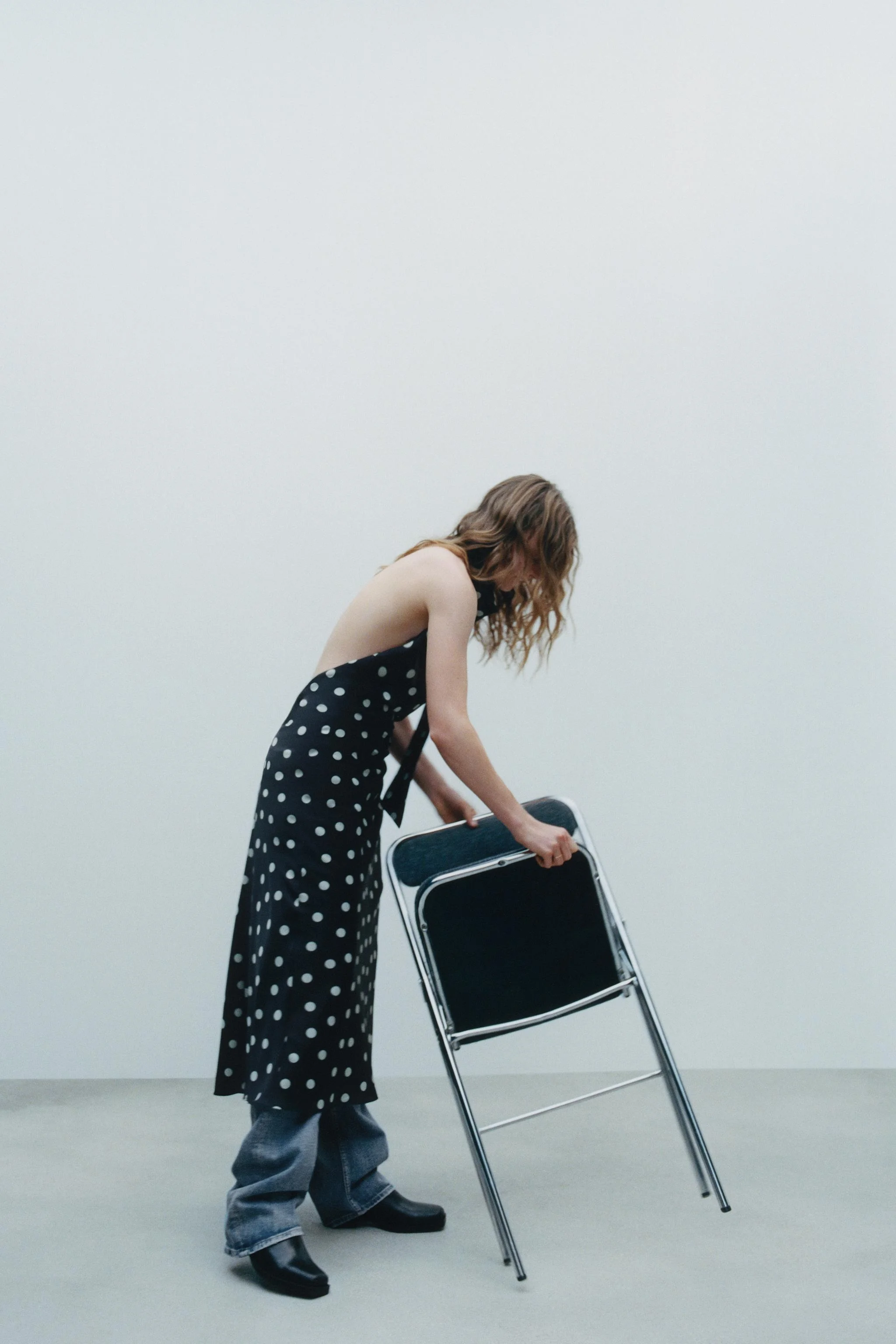 پیراهن میدی خالخالی از جنس ساتن پیراهن میدی خالخالی از جنس ساتن