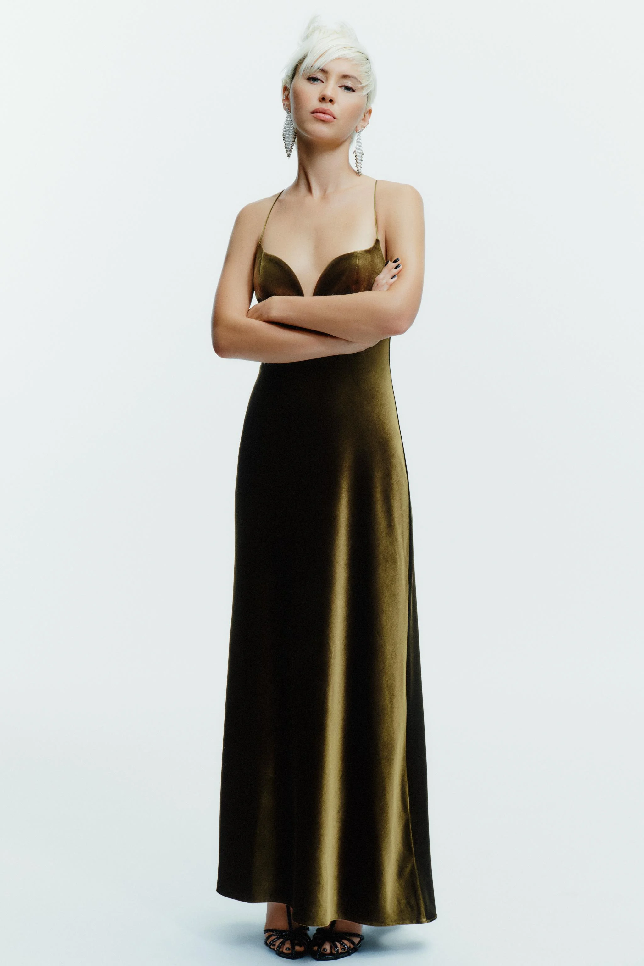 پیراهن بلند مخمل بنددار پیراهن بلند مخمل بنددار