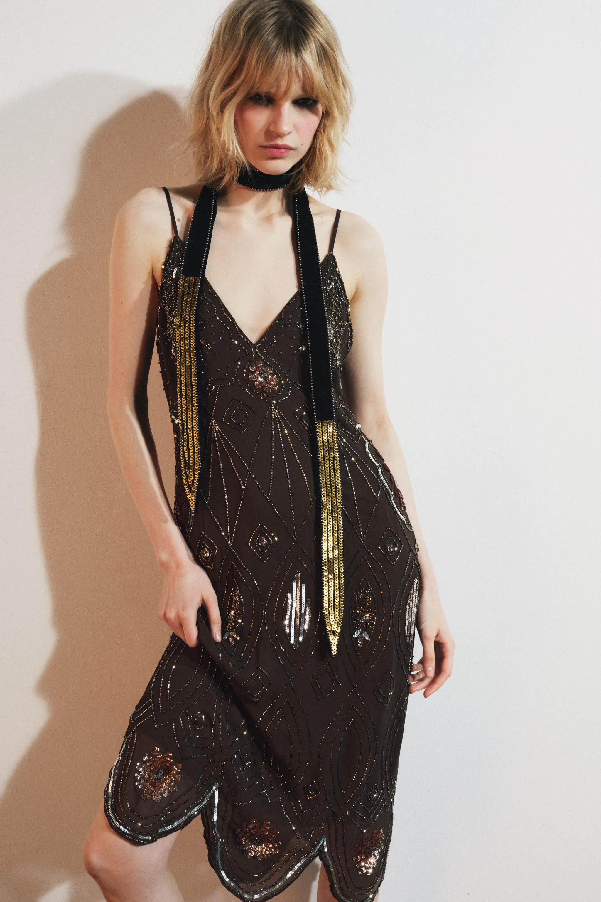 پیراهن میدی پولک دوزی شده ژرژت پیراهن میدی پولک دوزی شده ژرژت