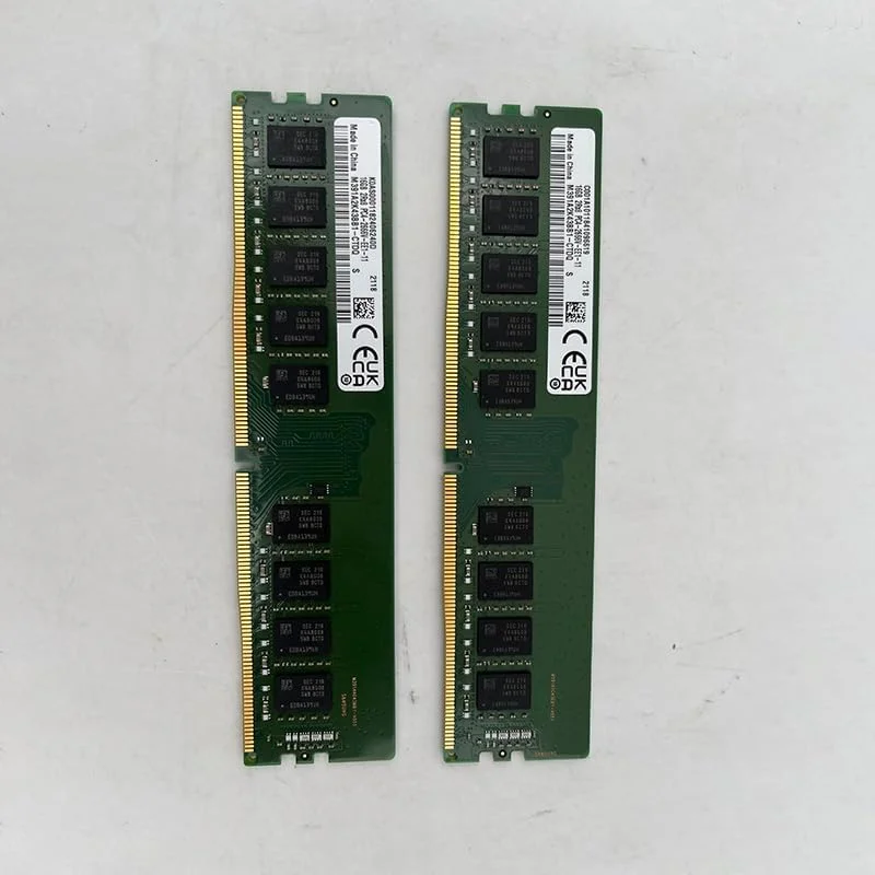 یک عدد رم سرور 16 گیگابایتی M391A2K43BB1-CTDQ 2RX8 PC4-2666V Pure ECC DDR4