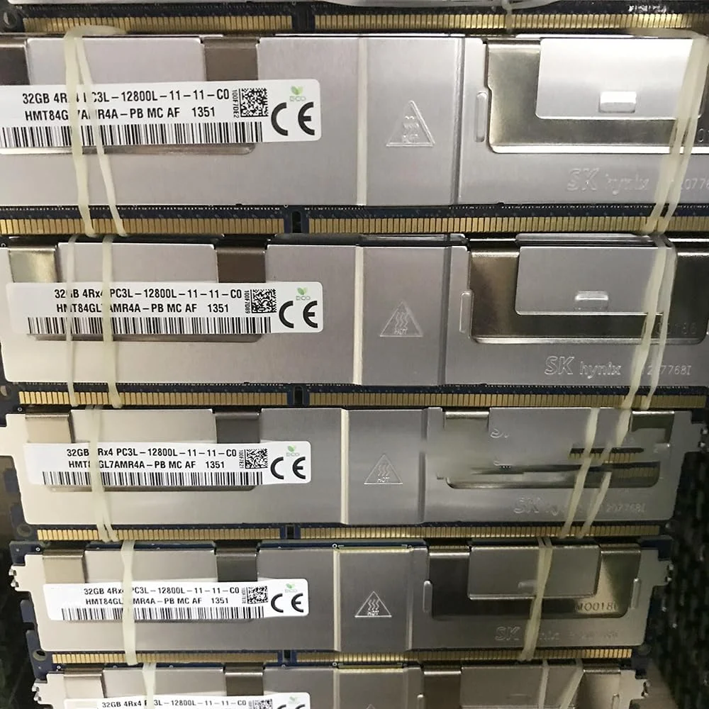 یک عدد رم سرور SKhynix مدل HMT84GL7AMR4A-PB با ظرفیت 32 گیگابایت، 4RX4 PC3L-12800L 1600