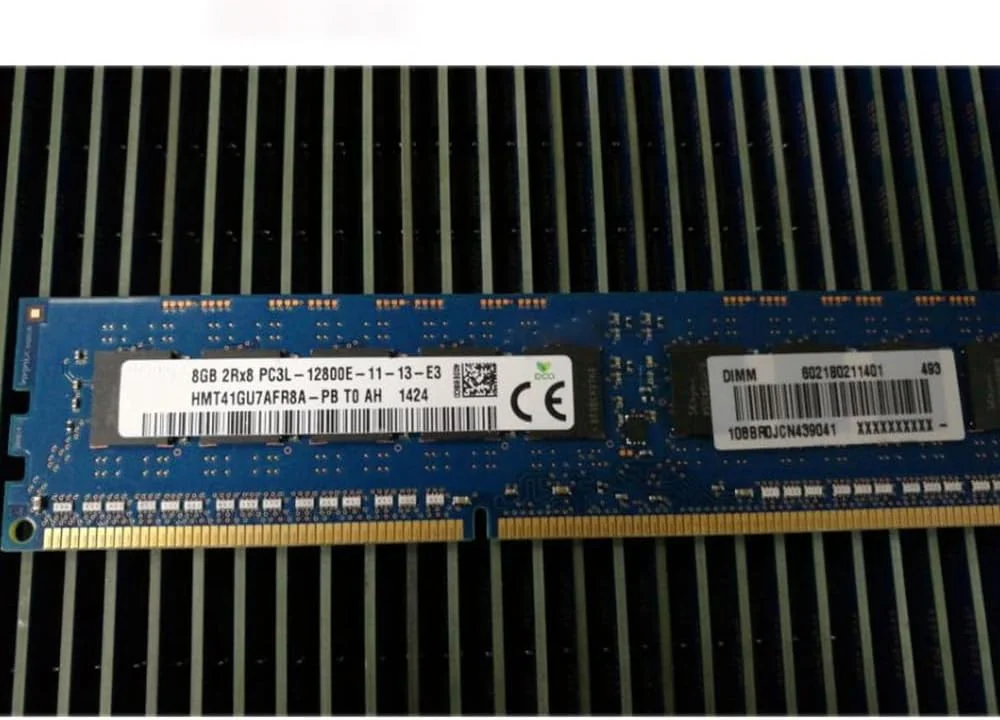 یک عدد HMT41GU7AFR8A-PB 8G 2RX8 PC3L-12800E ECC UDIMM برای رم سرور SKhynix یک عدد HMT41GU7AFR8A-PB 8G 2RX8 PC3L-12800E ECC UDIMM برای رم سرور SKhynix