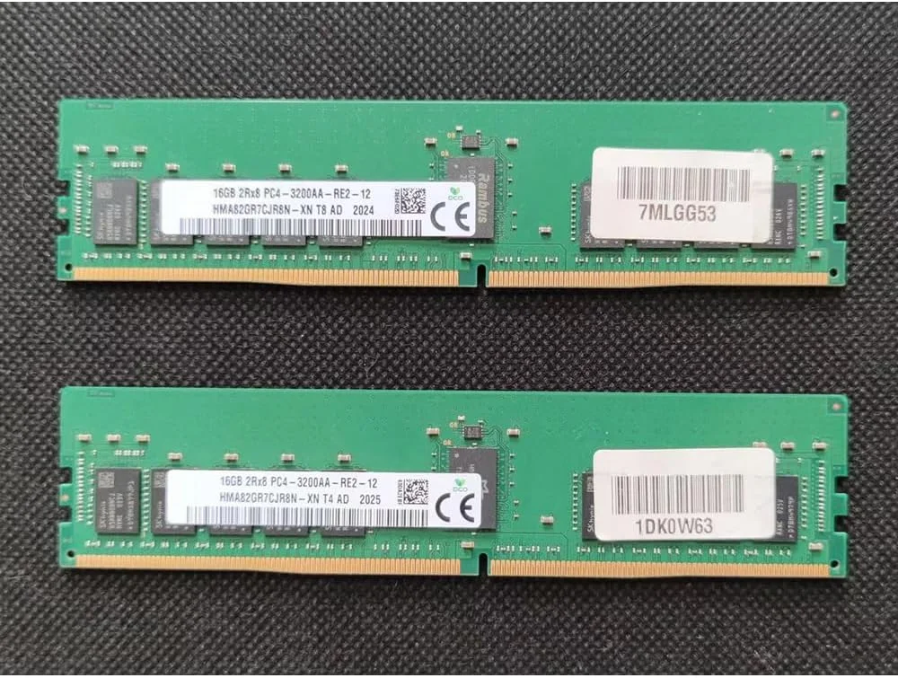 یک عدد رم سرور SKhynix مدل HMA82GR7CJR8N-XN با ظرفیت 16 گیگابایت، 2RX8 PC4-3200AA ECC REG