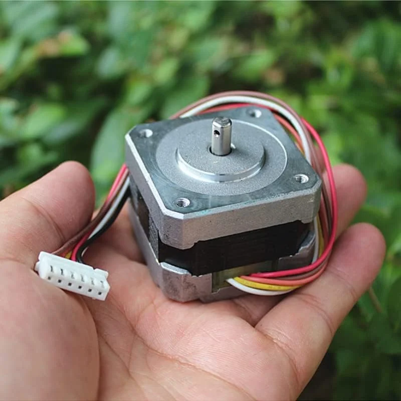 یک عدد موتور پله ای 17، موتور 42، ارتفاع 31.3 میلی متر برای چاپگر سه بعدی، قطر شفت 5 میلی متر