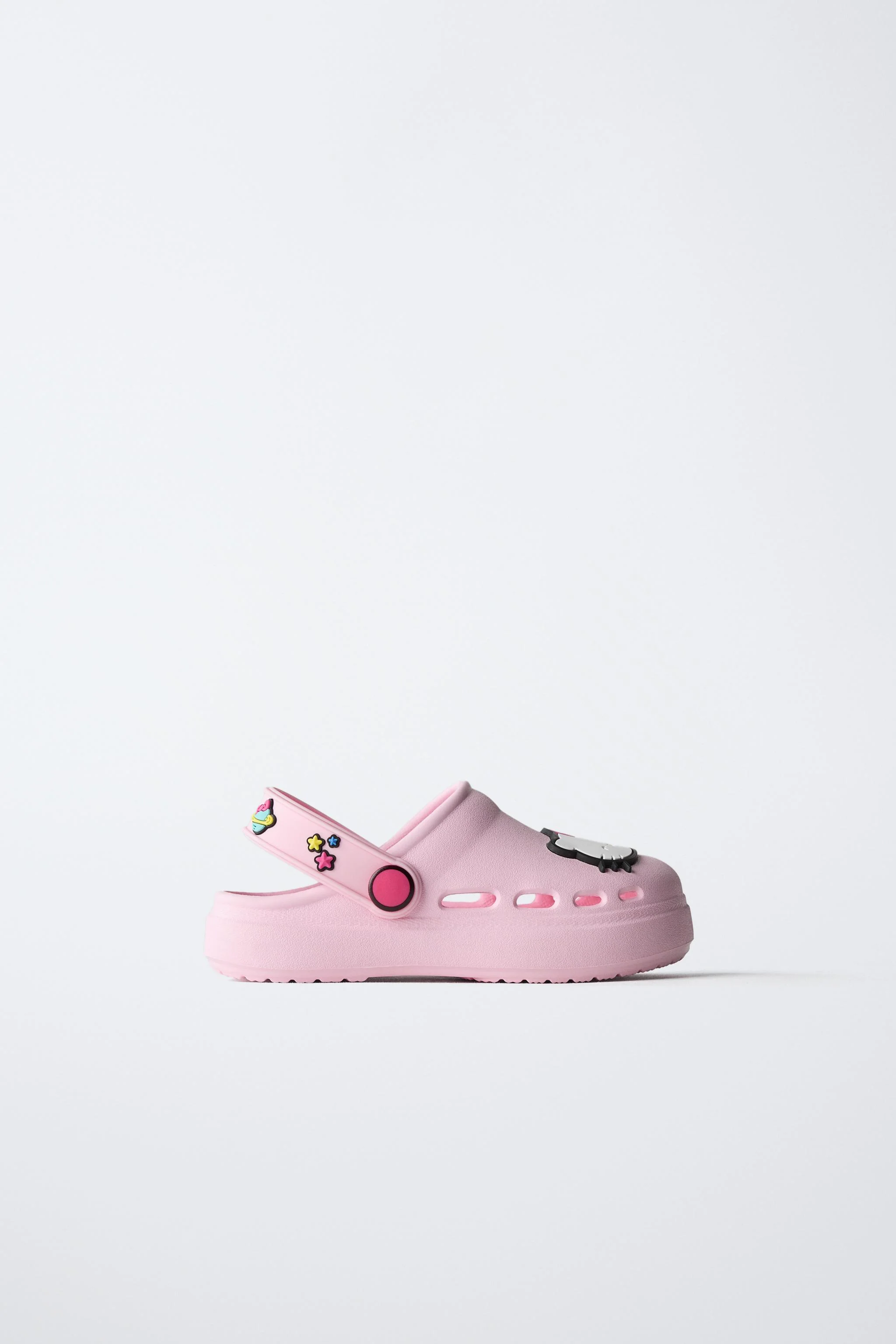 کلاگز حمام HELLO KITTY © SANRIO