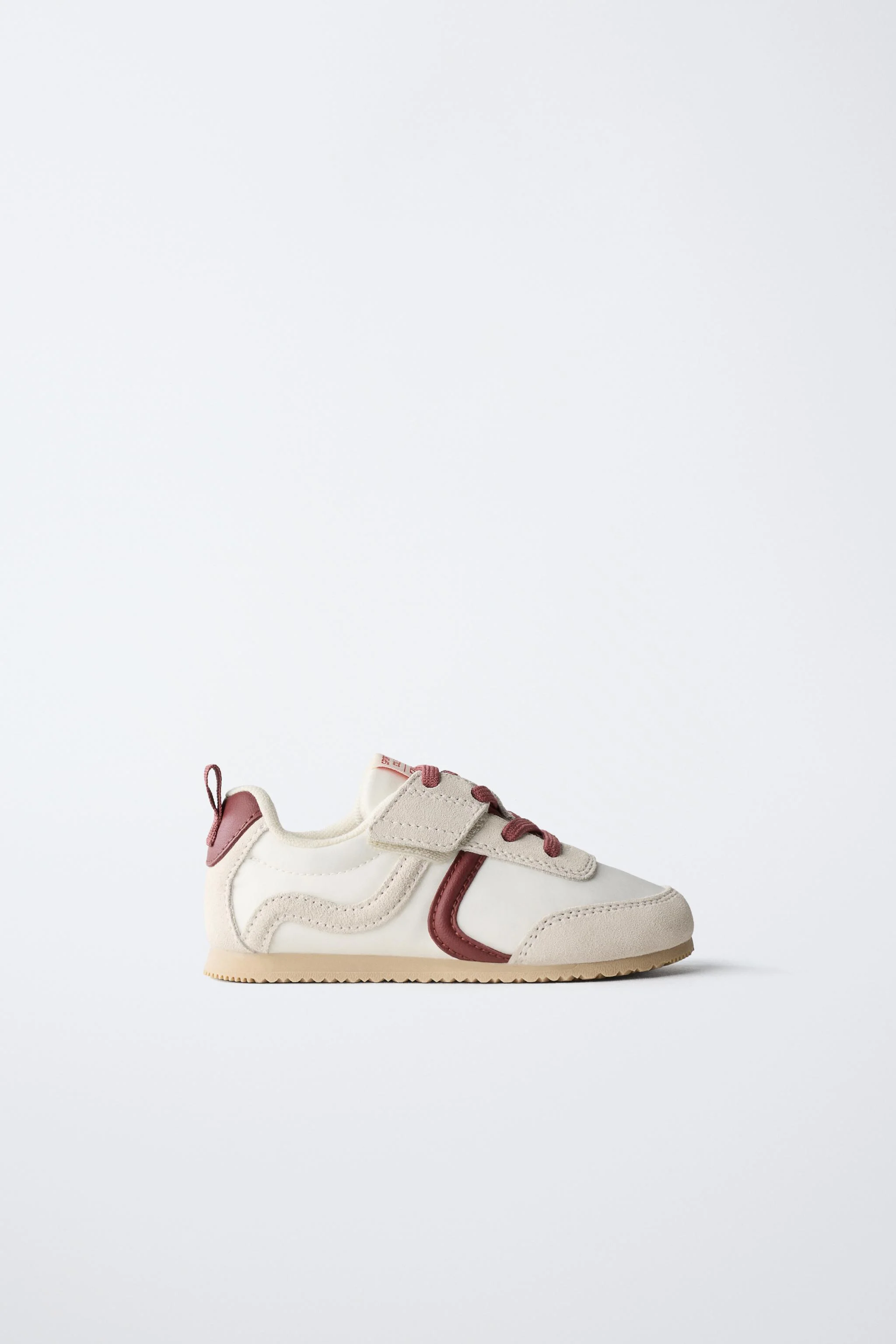 کفش ورزشی فشن کفش ورزشی فشن