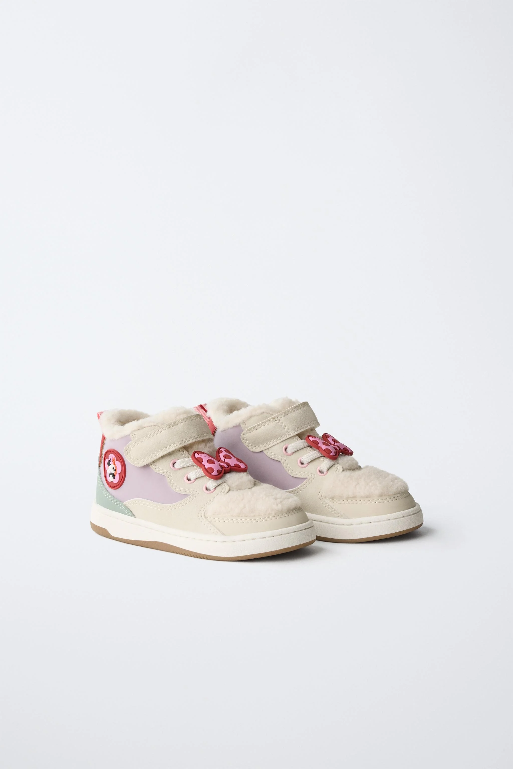 کفش ورزشی ساق بلند طرح مینی موس © دیزنی با خز مصنوعی کفش ورزشی ساق بلند طرح مینی موس © دیزنی با خز مصنوعی