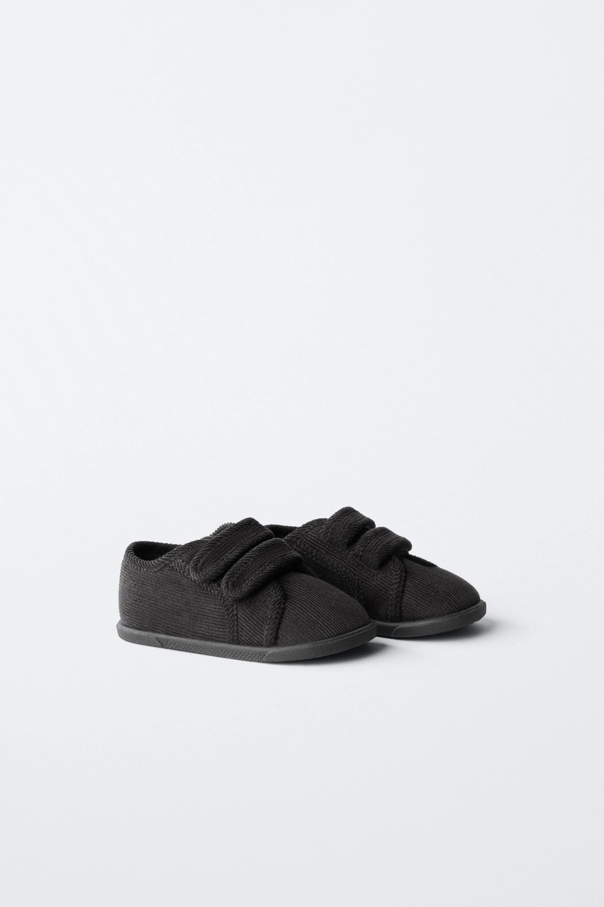 کفش های پارچه کبریتی انعطاف پذیر کفش های پارچه کبریتی انعطاف پذیر